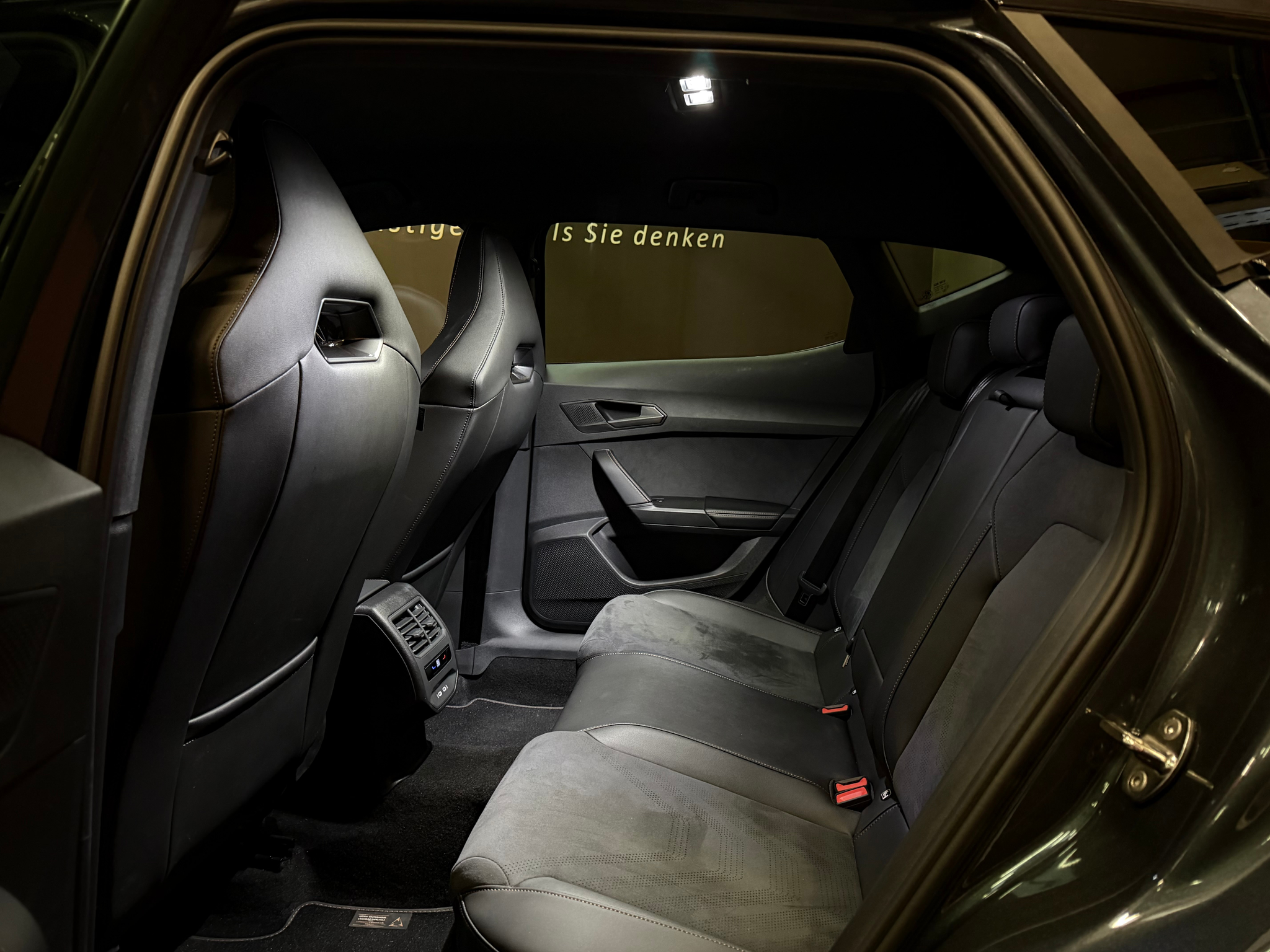 listing desktop thumbnail image 16