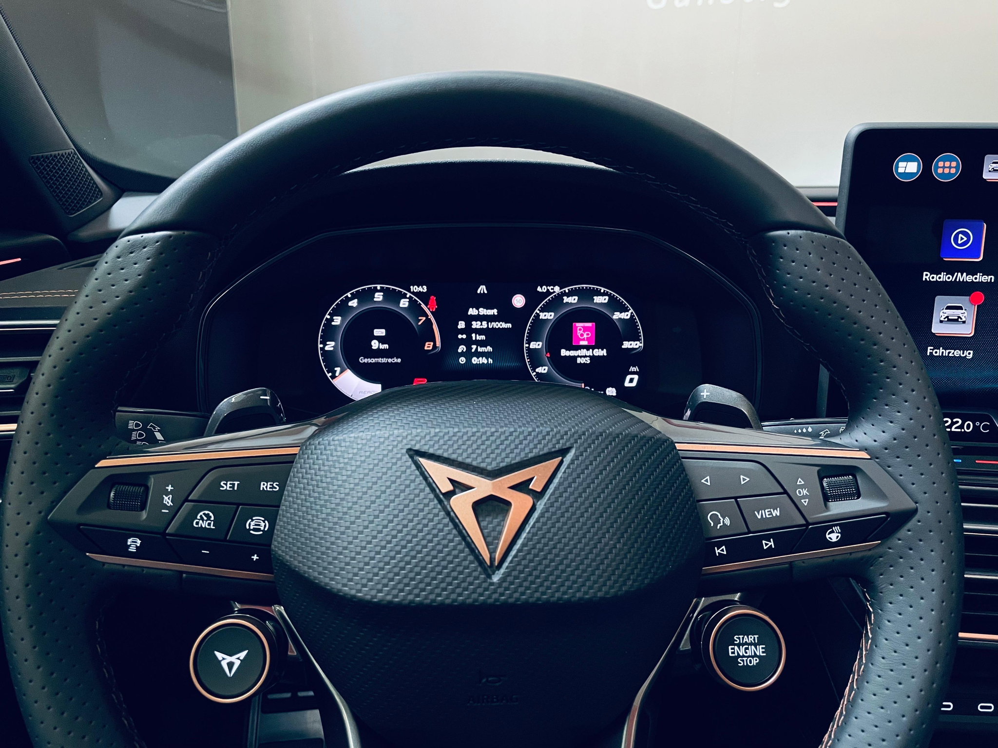 listing desktop thumbnail image 22