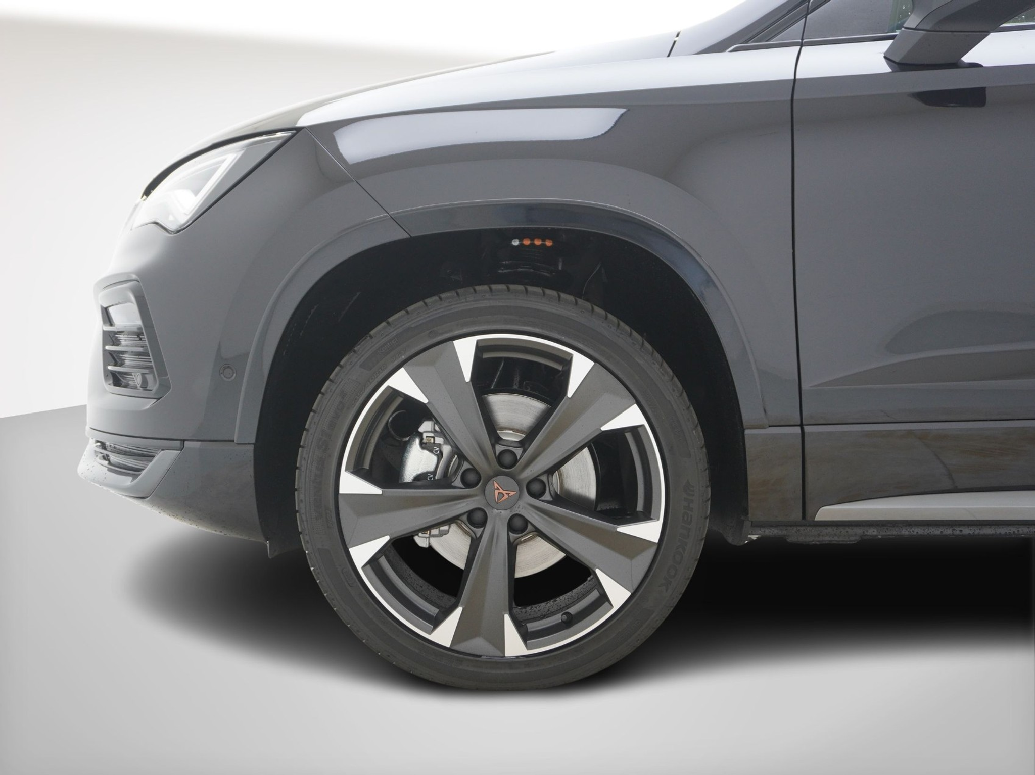 listing desktop thumbnail image 10