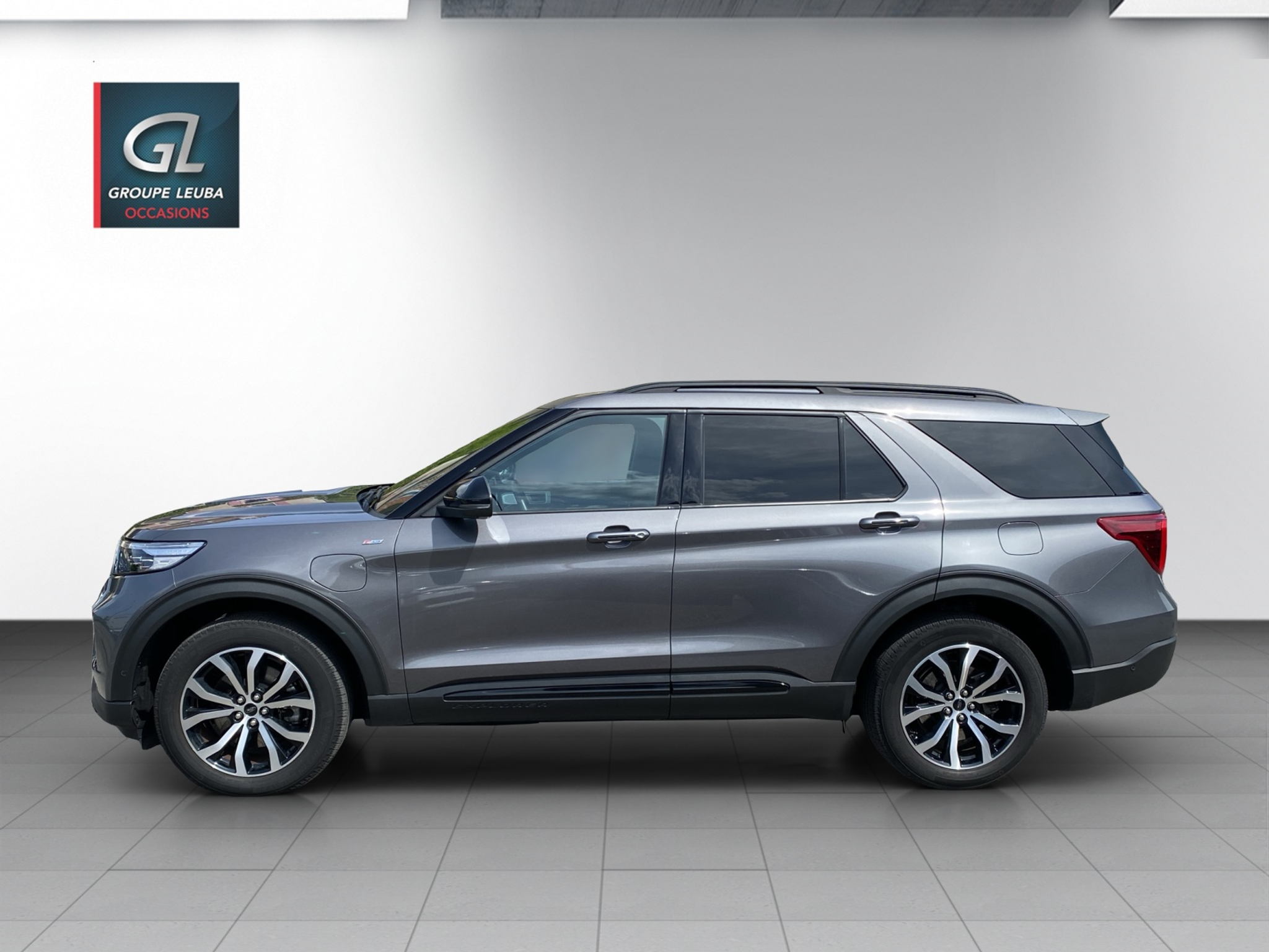 listing desktop thumbnail image 2