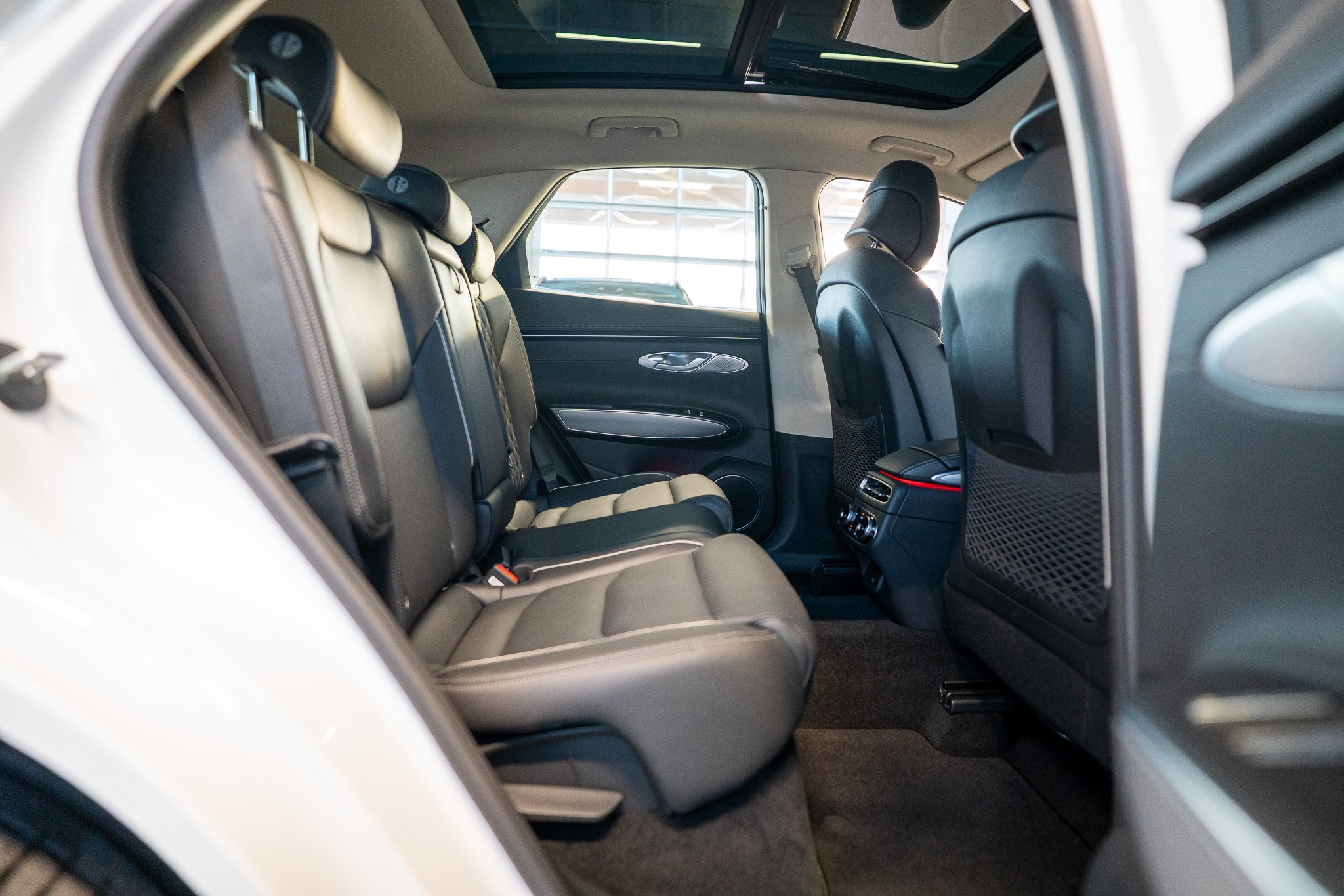 listing desktop thumbnail image 15