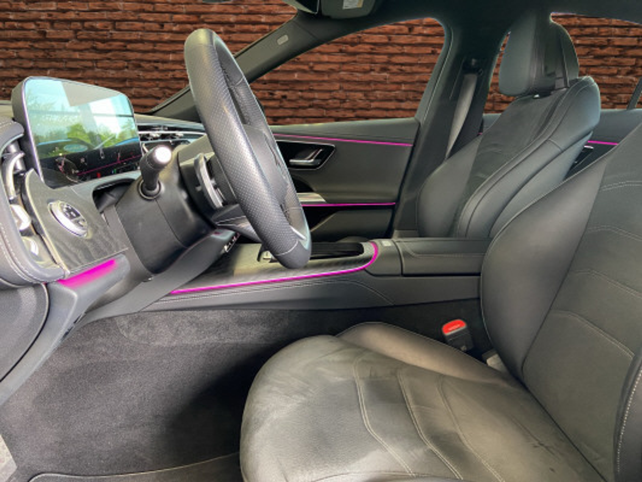 listing desktop thumbnail image 9