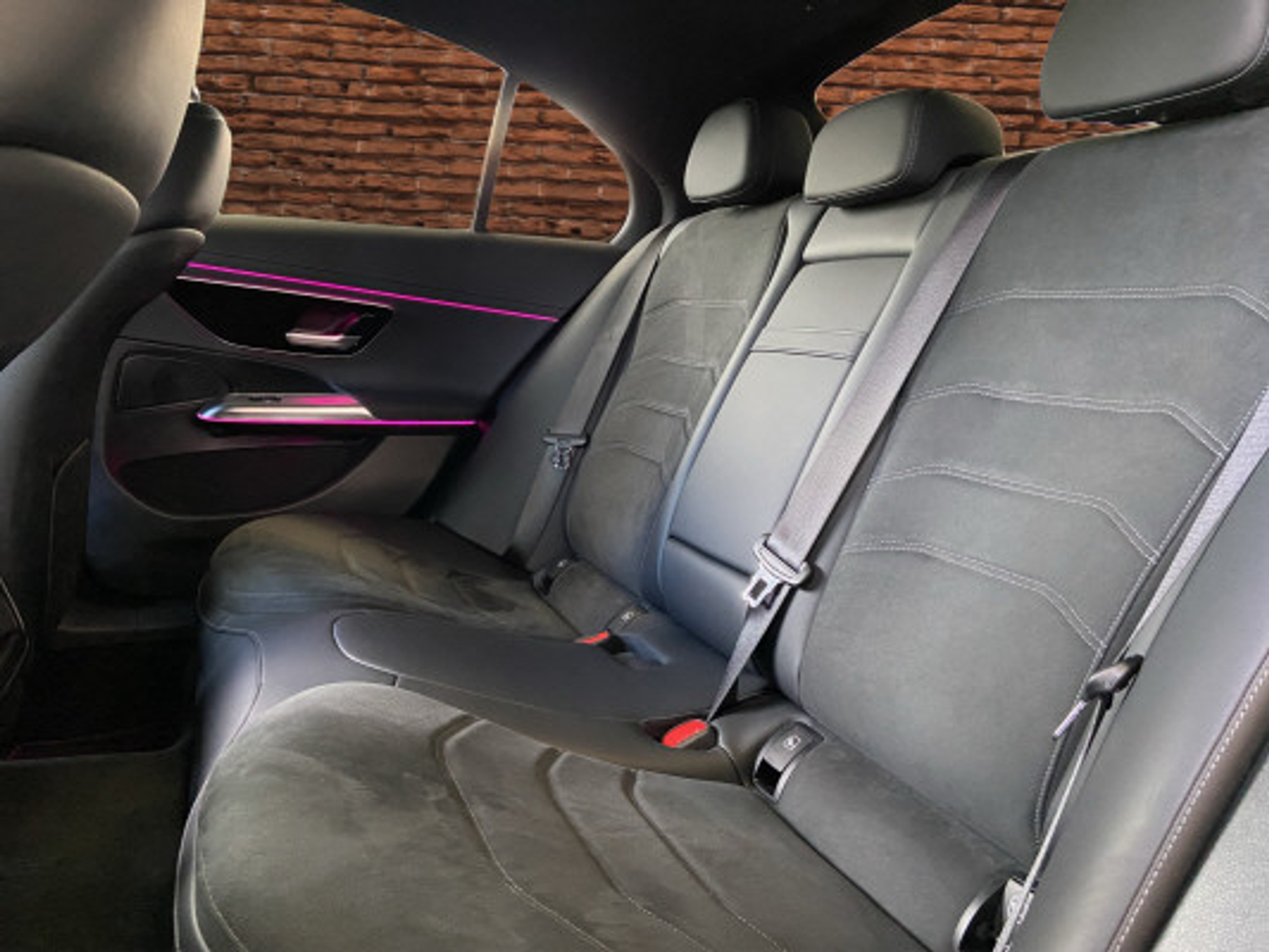 listing desktop thumbnail image 12