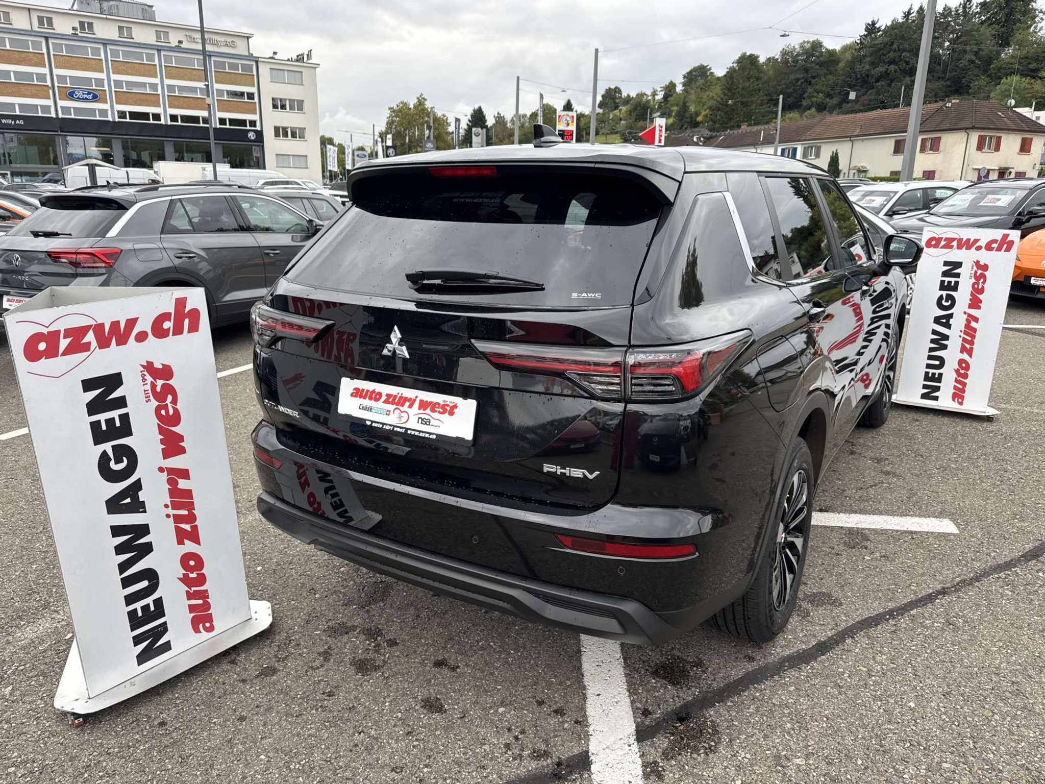 listing desktop thumbnail image 2