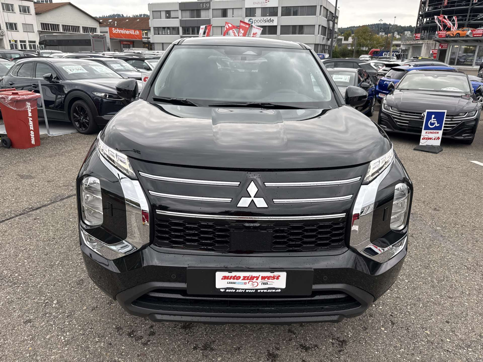 listing desktop thumbnail image 12