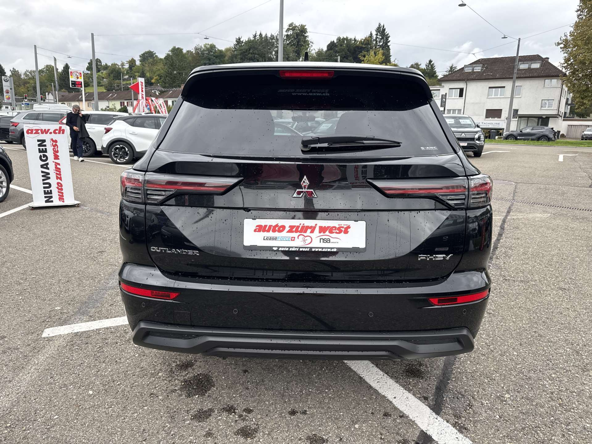 listing desktop thumbnail image 13