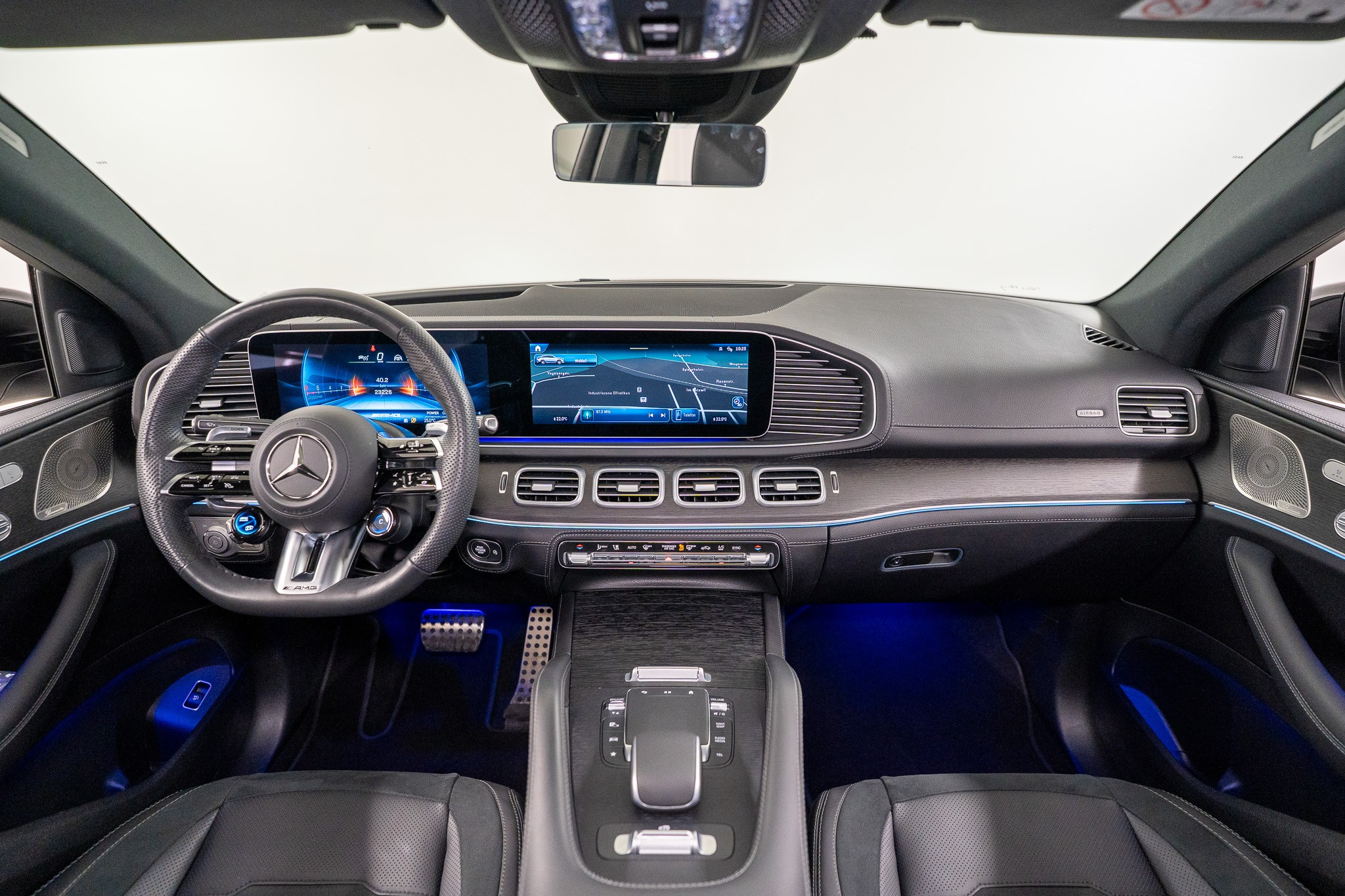 listing desktop thumbnail image 16