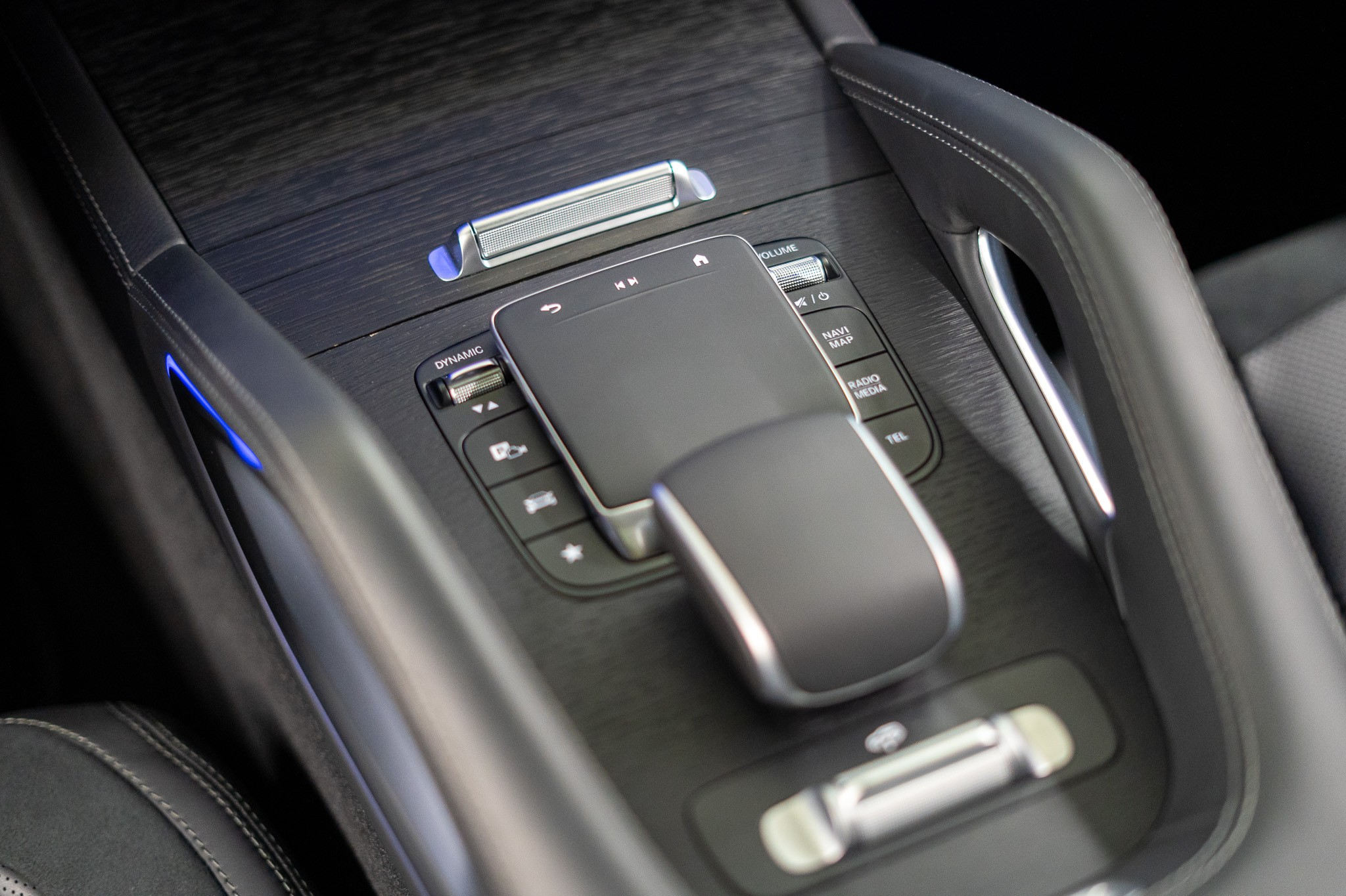 listing desktop thumbnail image 10