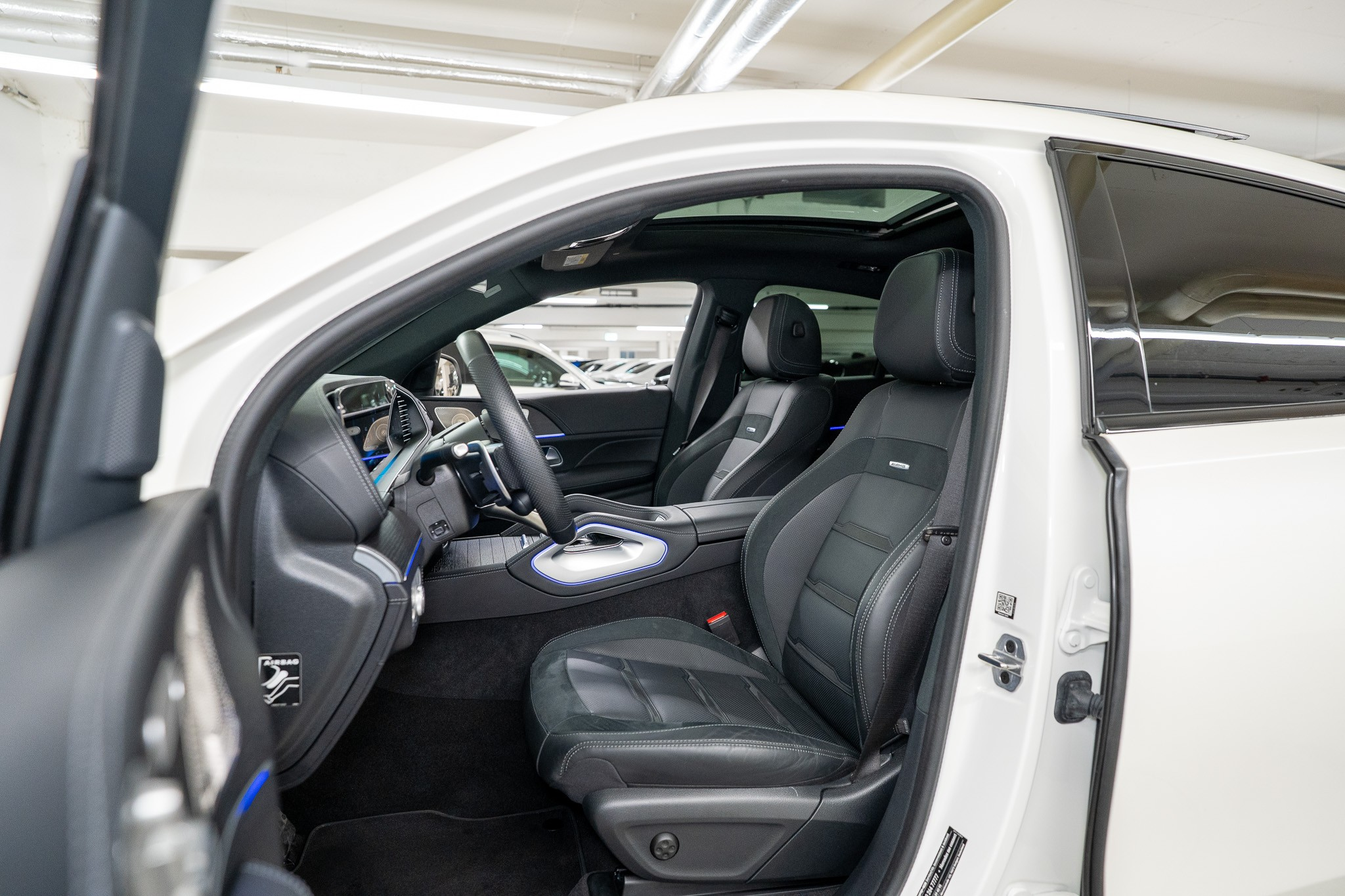 listing desktop thumbnail image 6