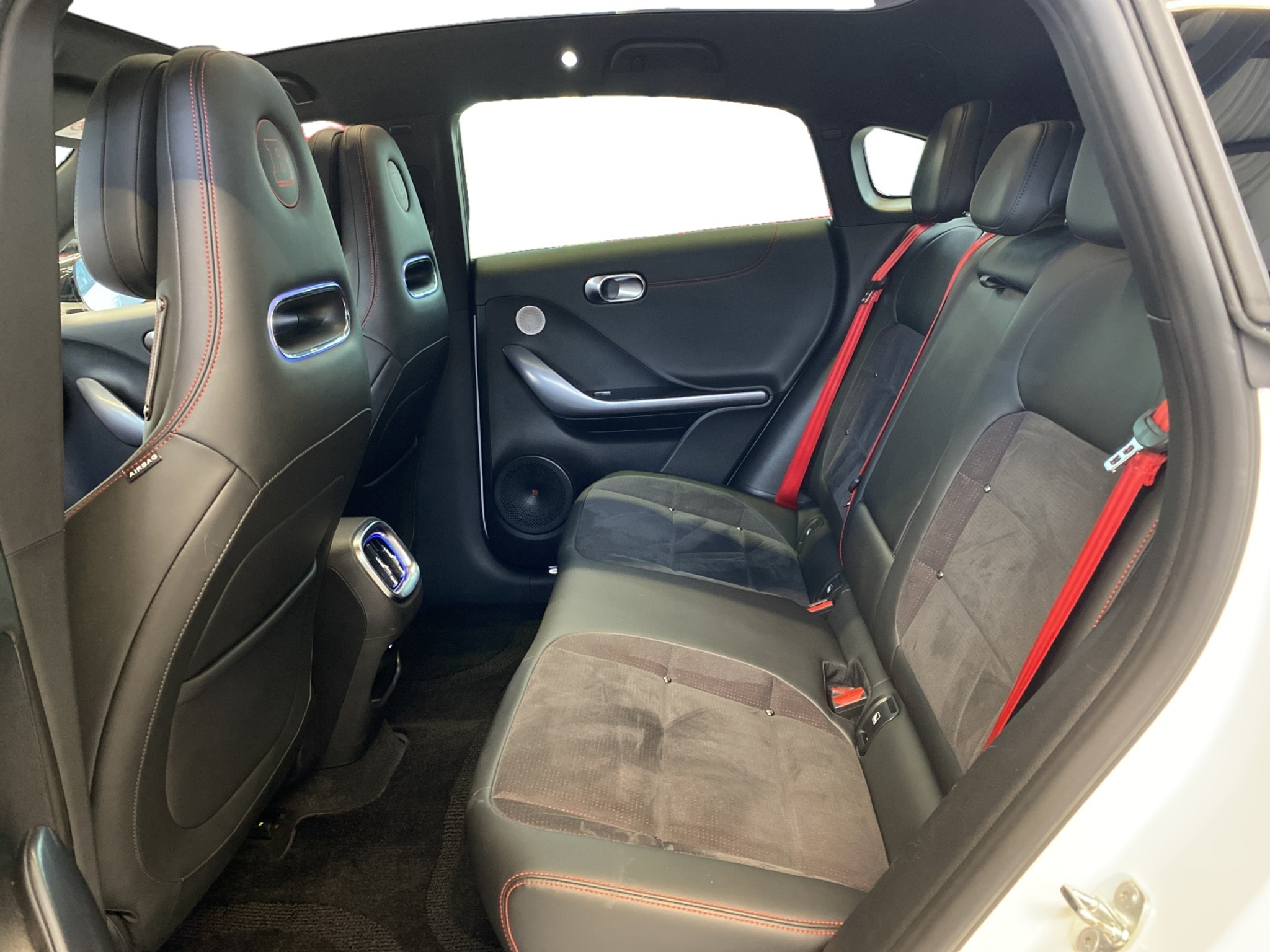 listing desktop thumbnail image 7