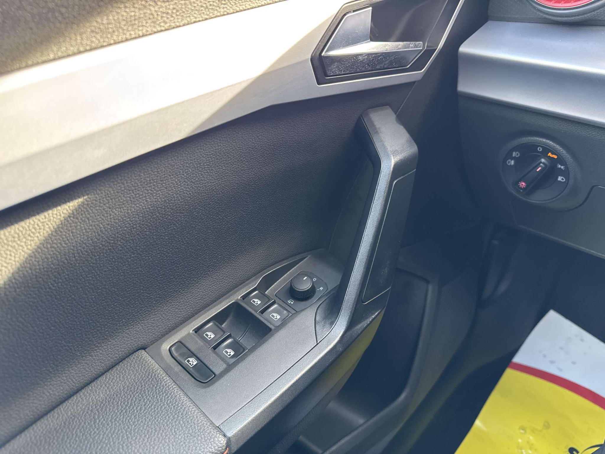 listing desktop thumbnail image 15