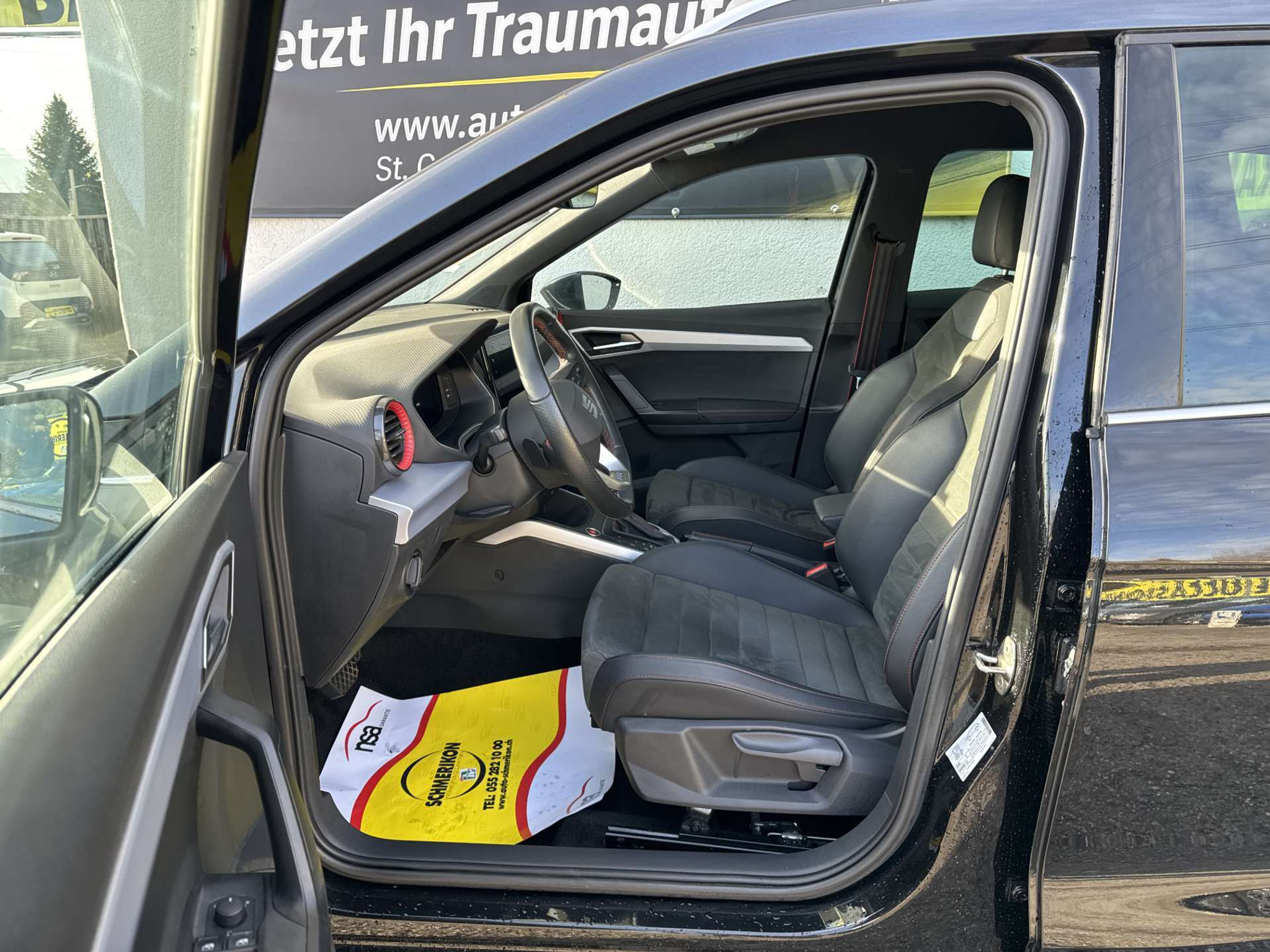 listing desktop thumbnail image 6