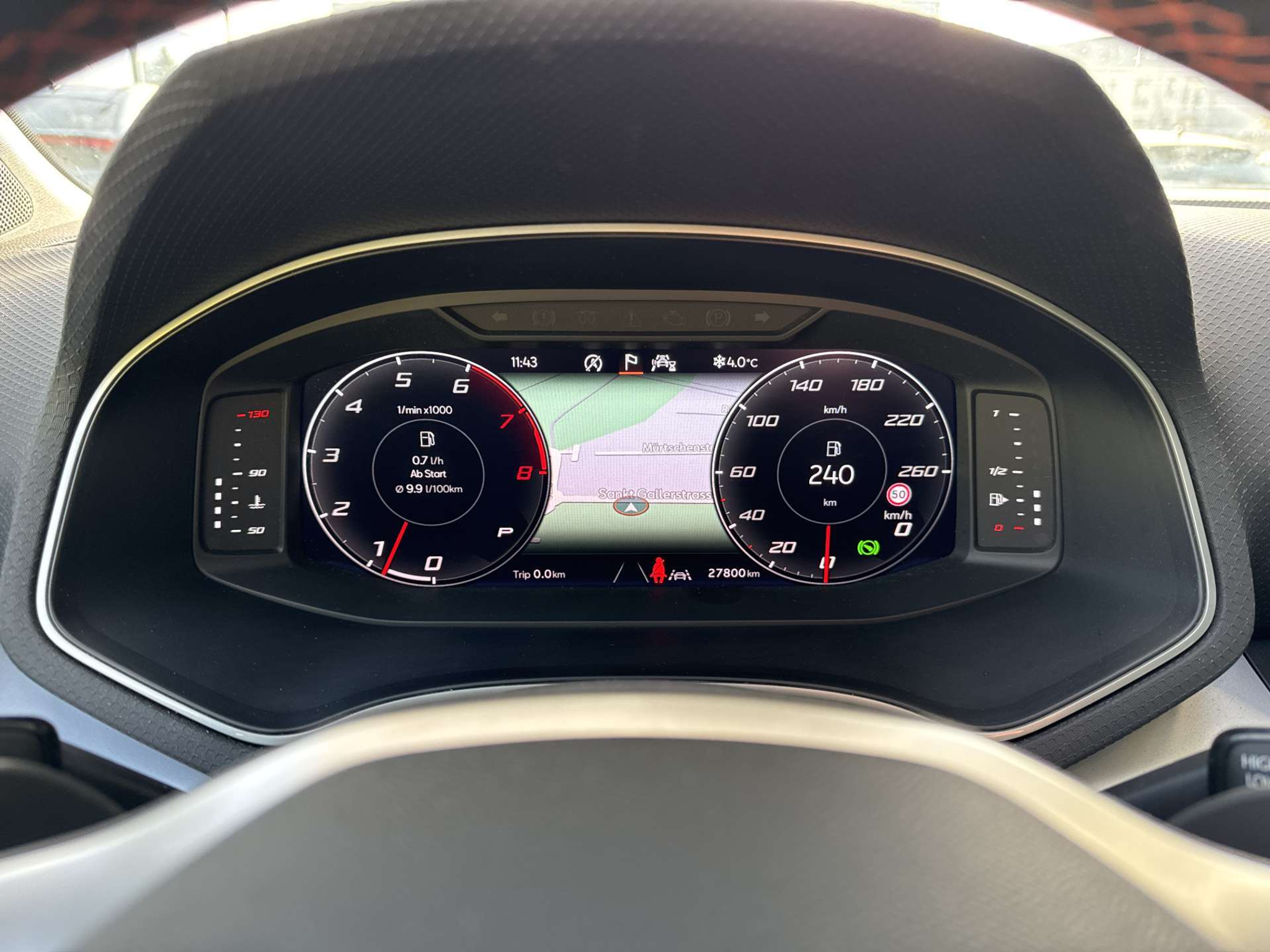 listing desktop thumbnail image 11