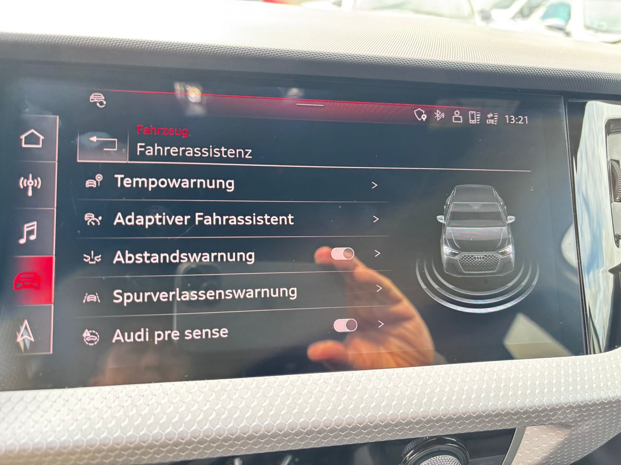 listing desktop thumbnail image 10