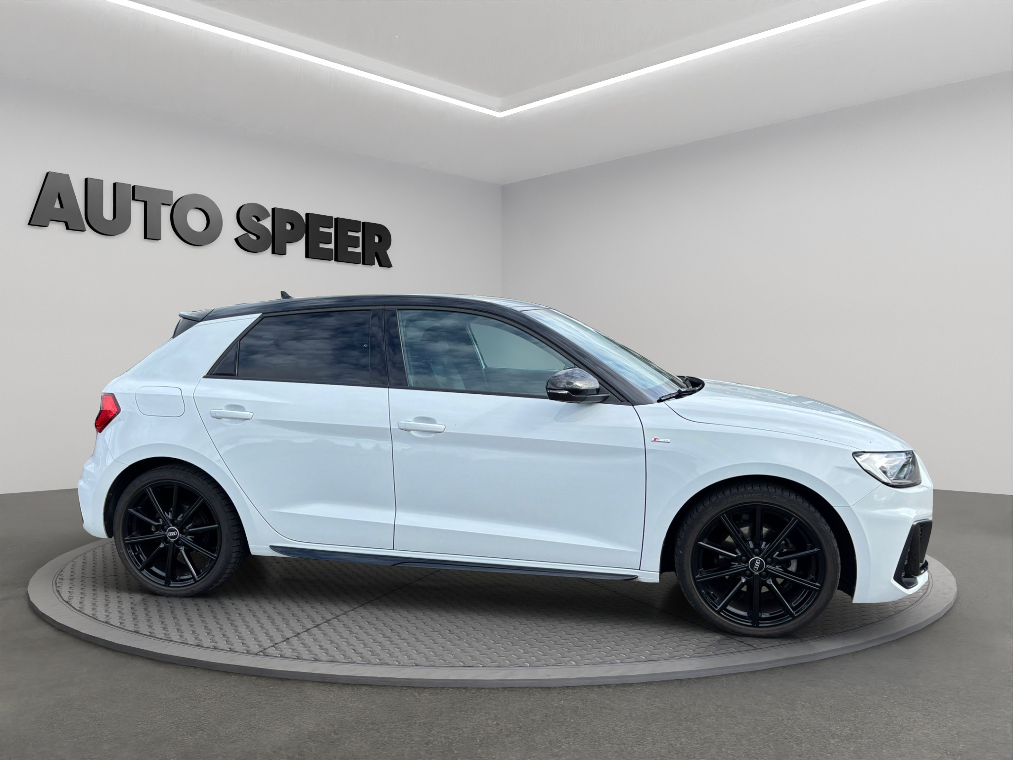 listing desktop thumbnail image 2