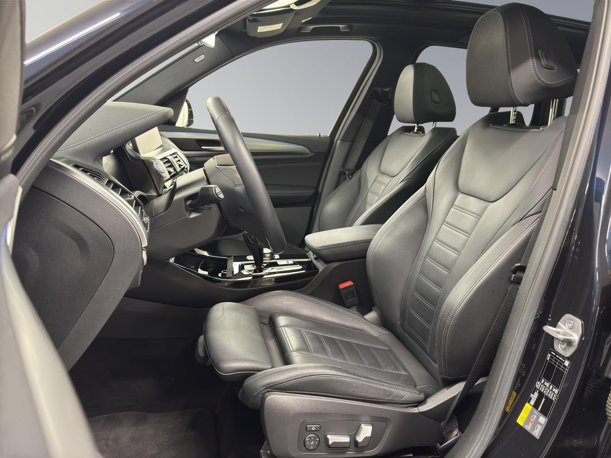 listing desktop thumbnail image 10