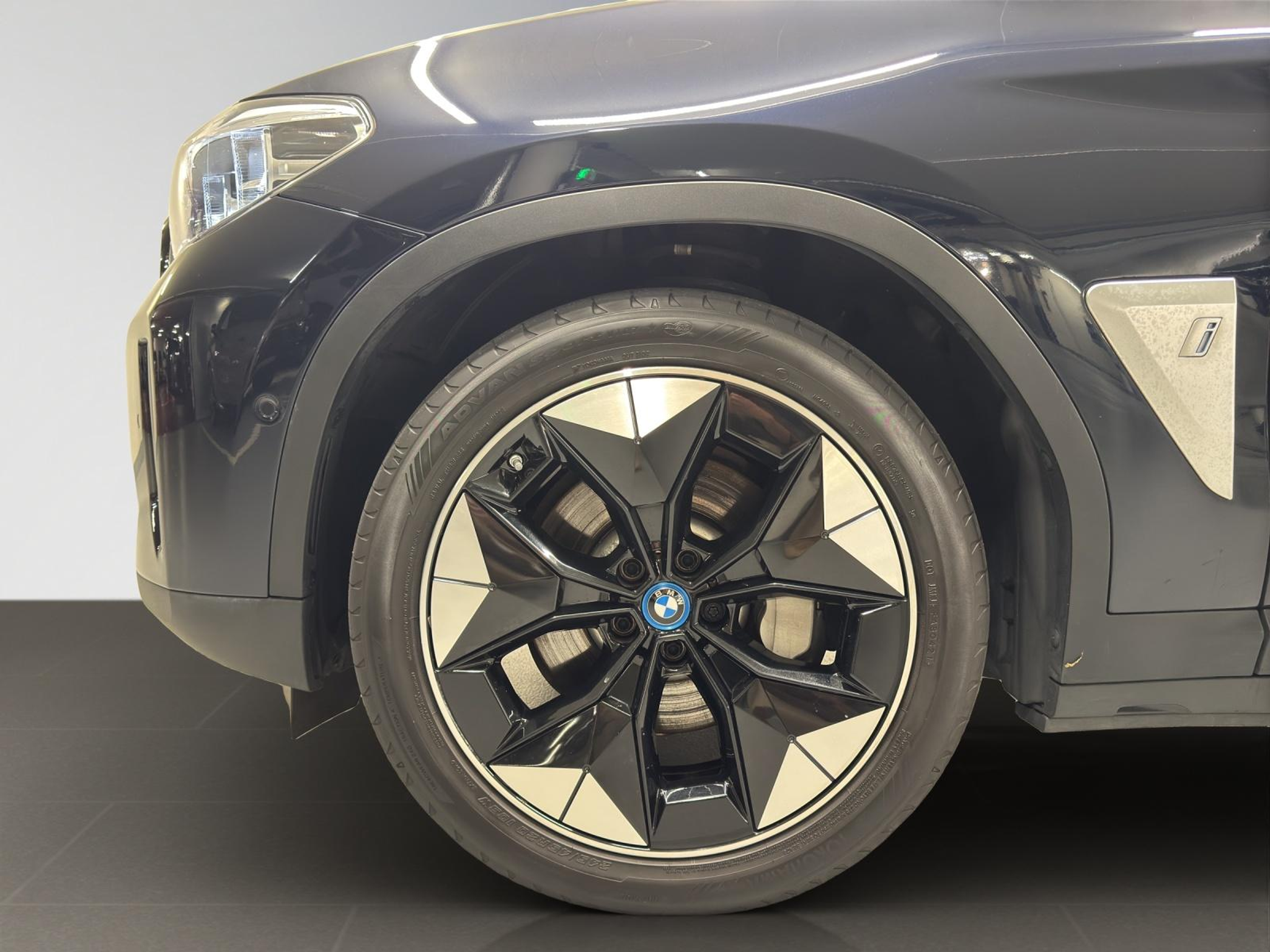 listing desktop thumbnail image 8