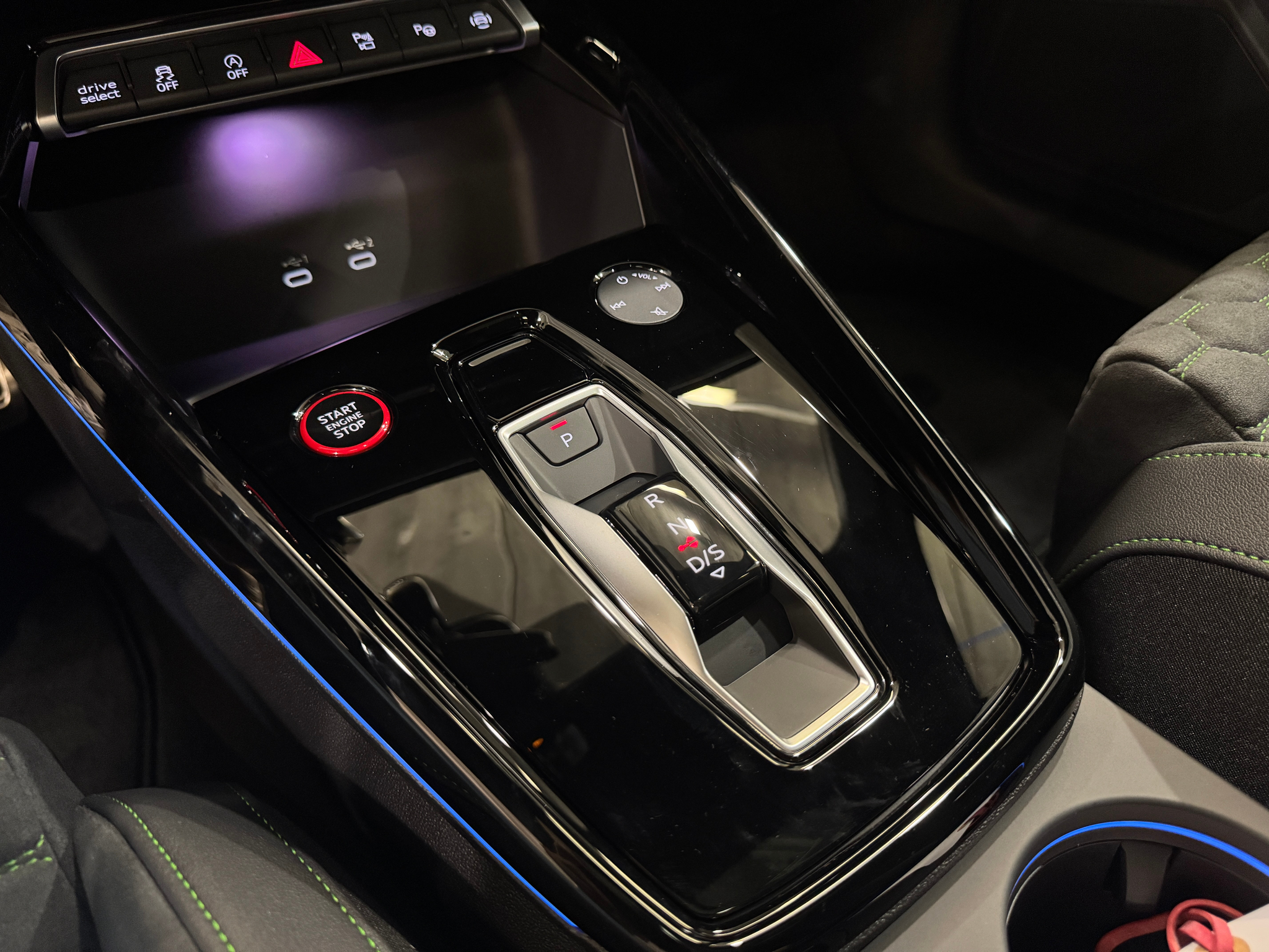 listing desktop thumbnail image 17