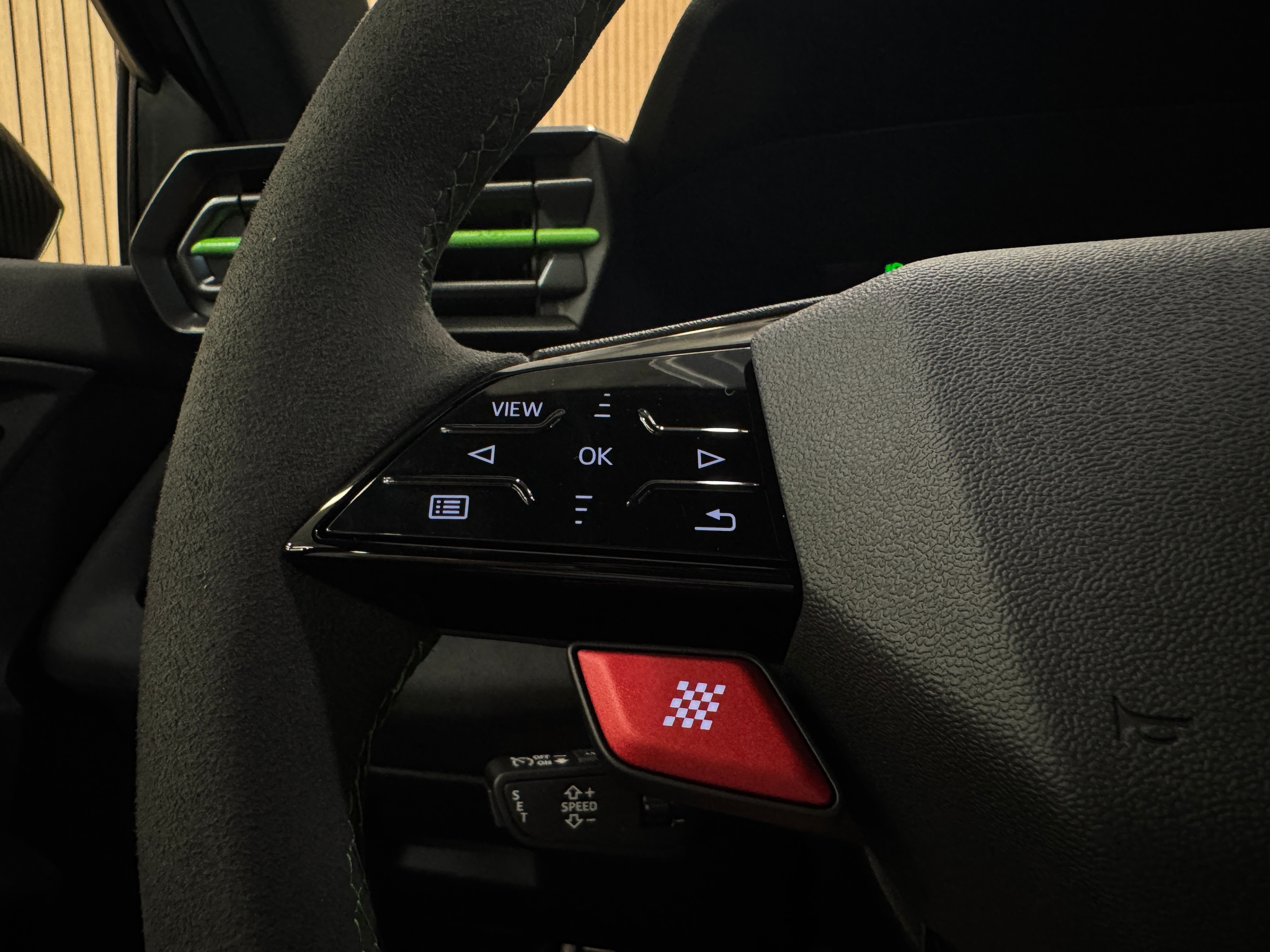 listing desktop thumbnail image 22