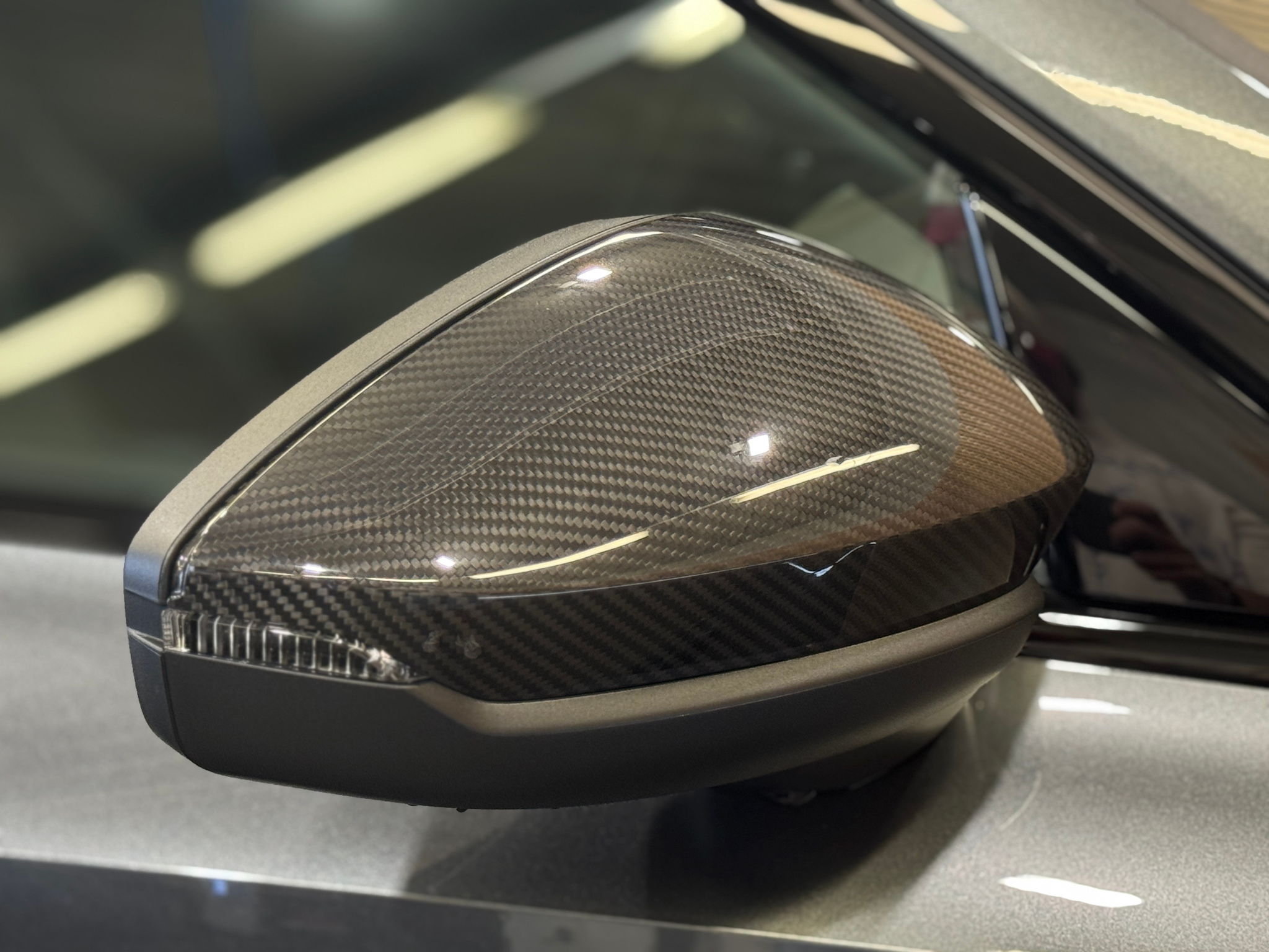 listing desktop thumbnail image 11