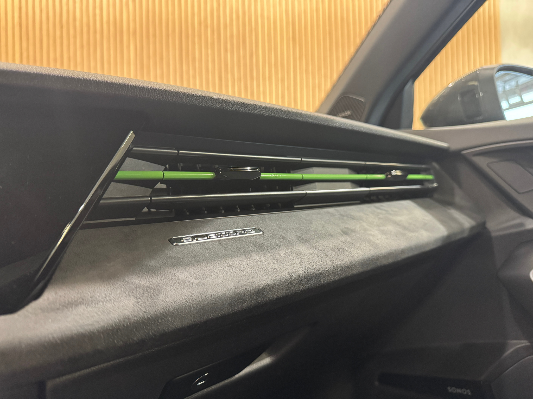 listing desktop thumbnail image 20