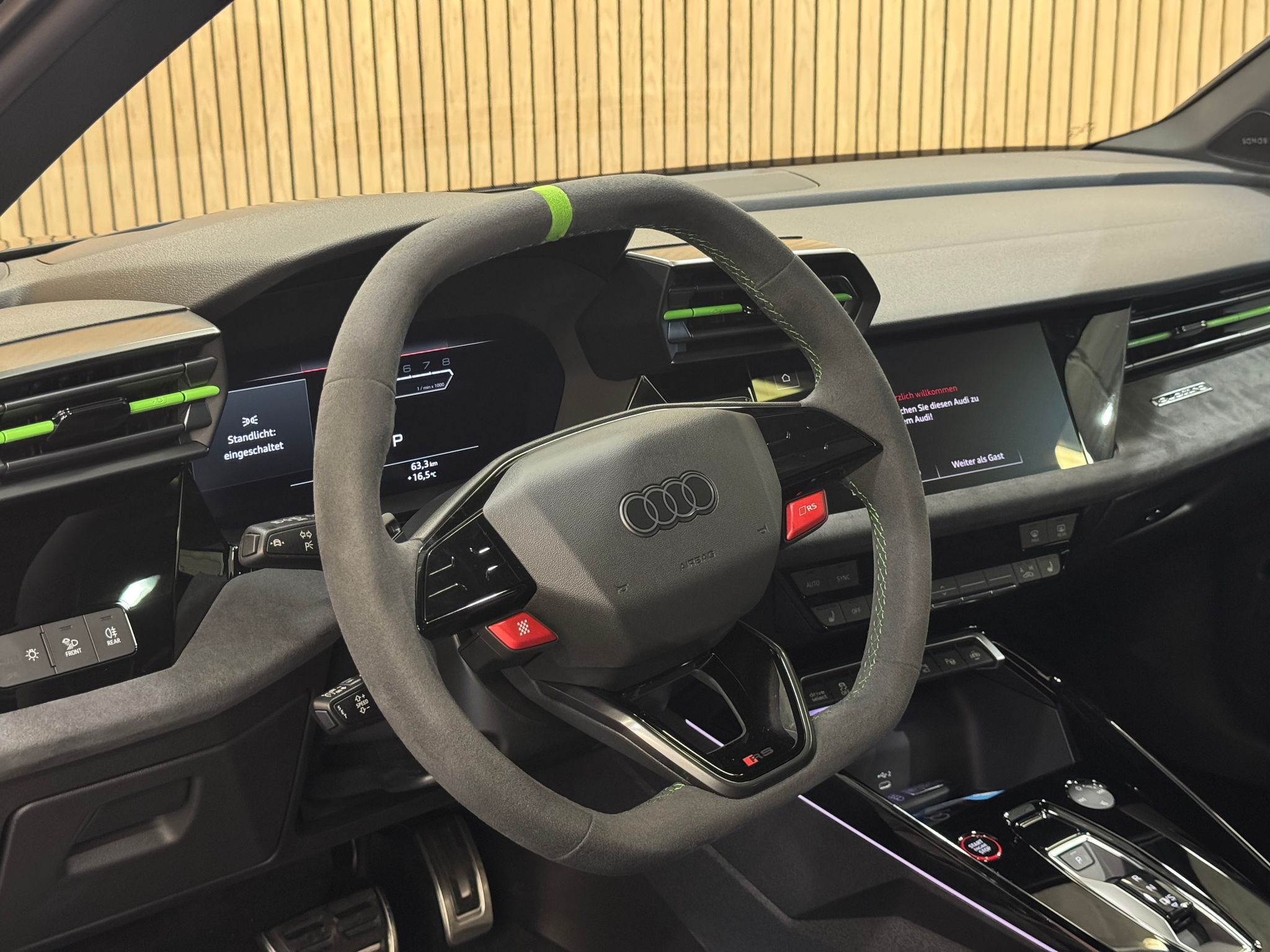 listing desktop thumbnail image 14