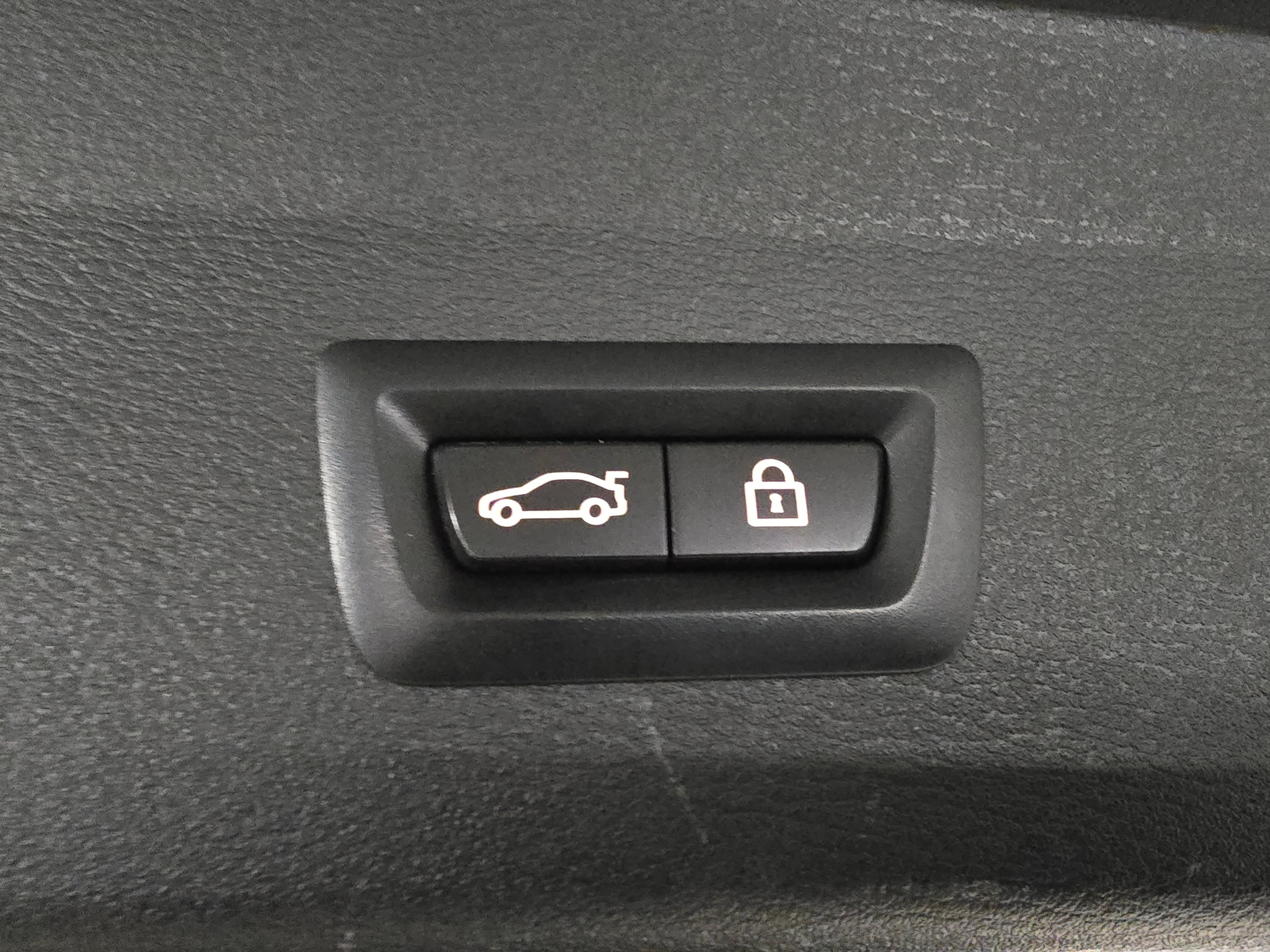 listing desktop thumbnail image 25