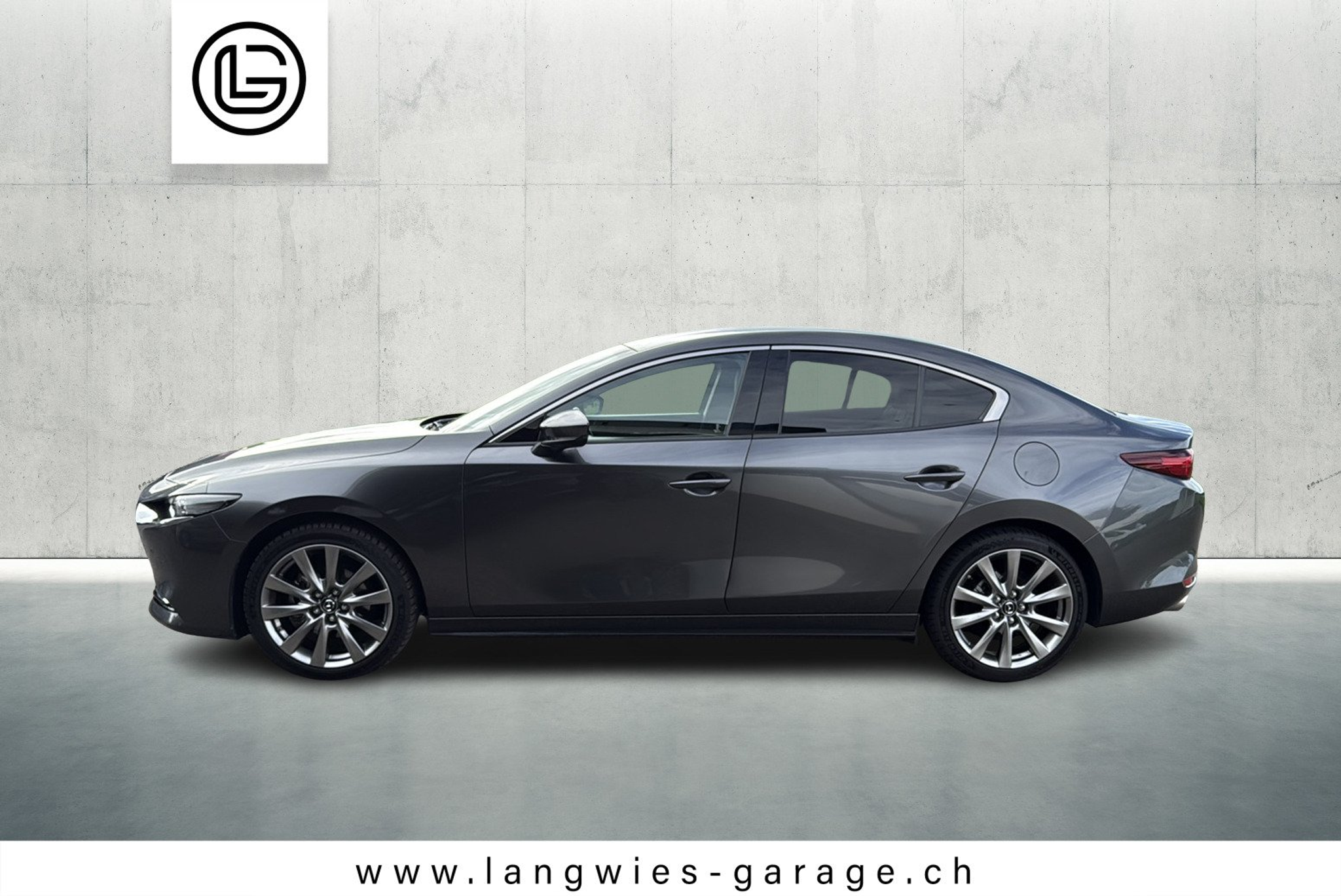 listing desktop thumbnail image 1