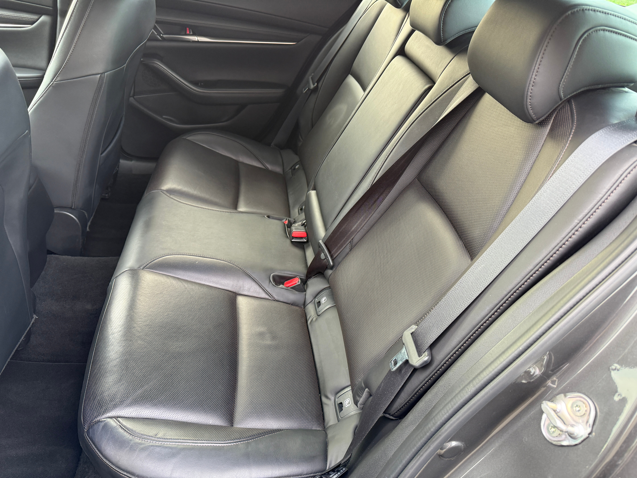 listing desktop thumbnail image 11