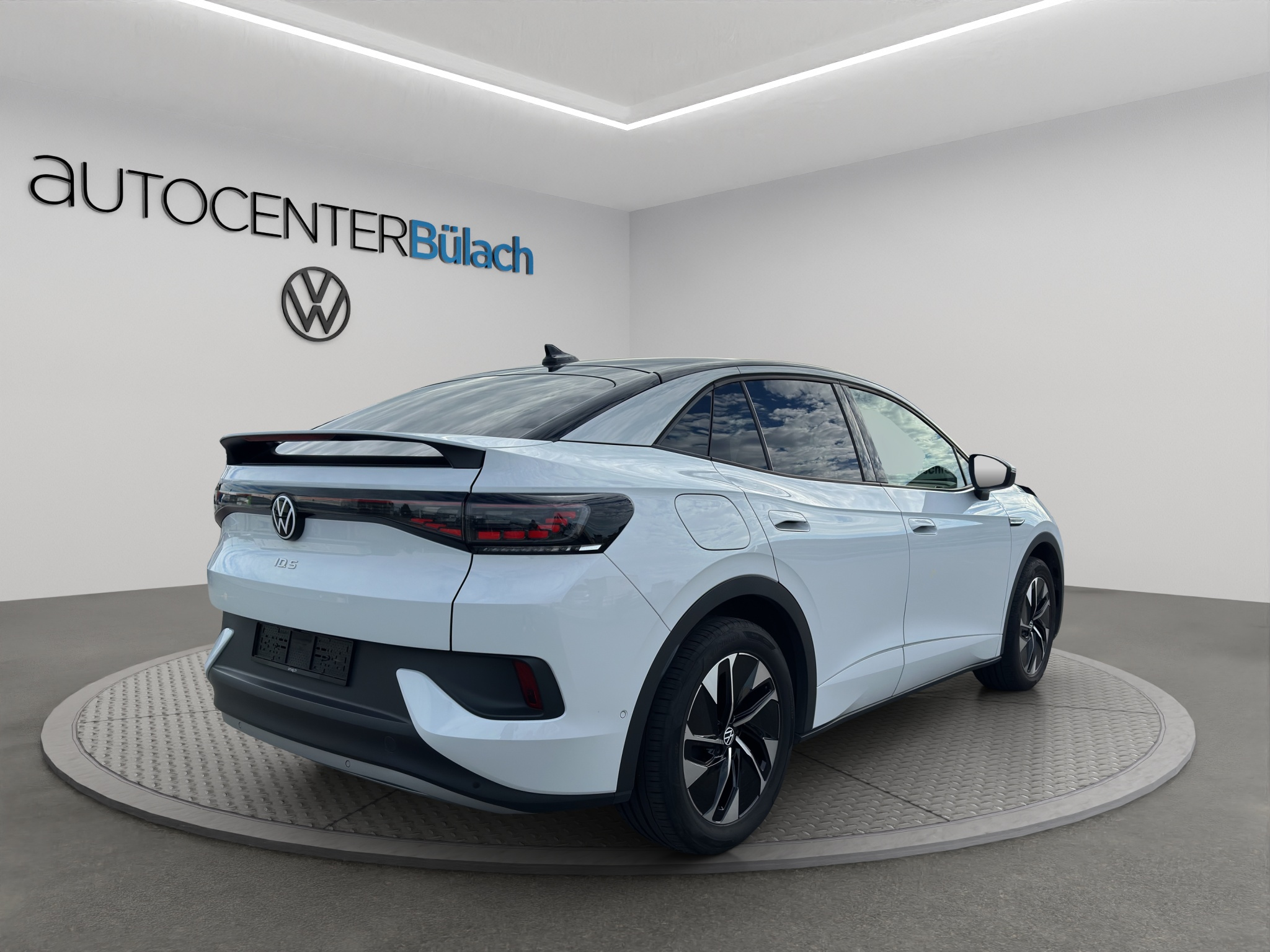 listing desktop thumbnail image 4