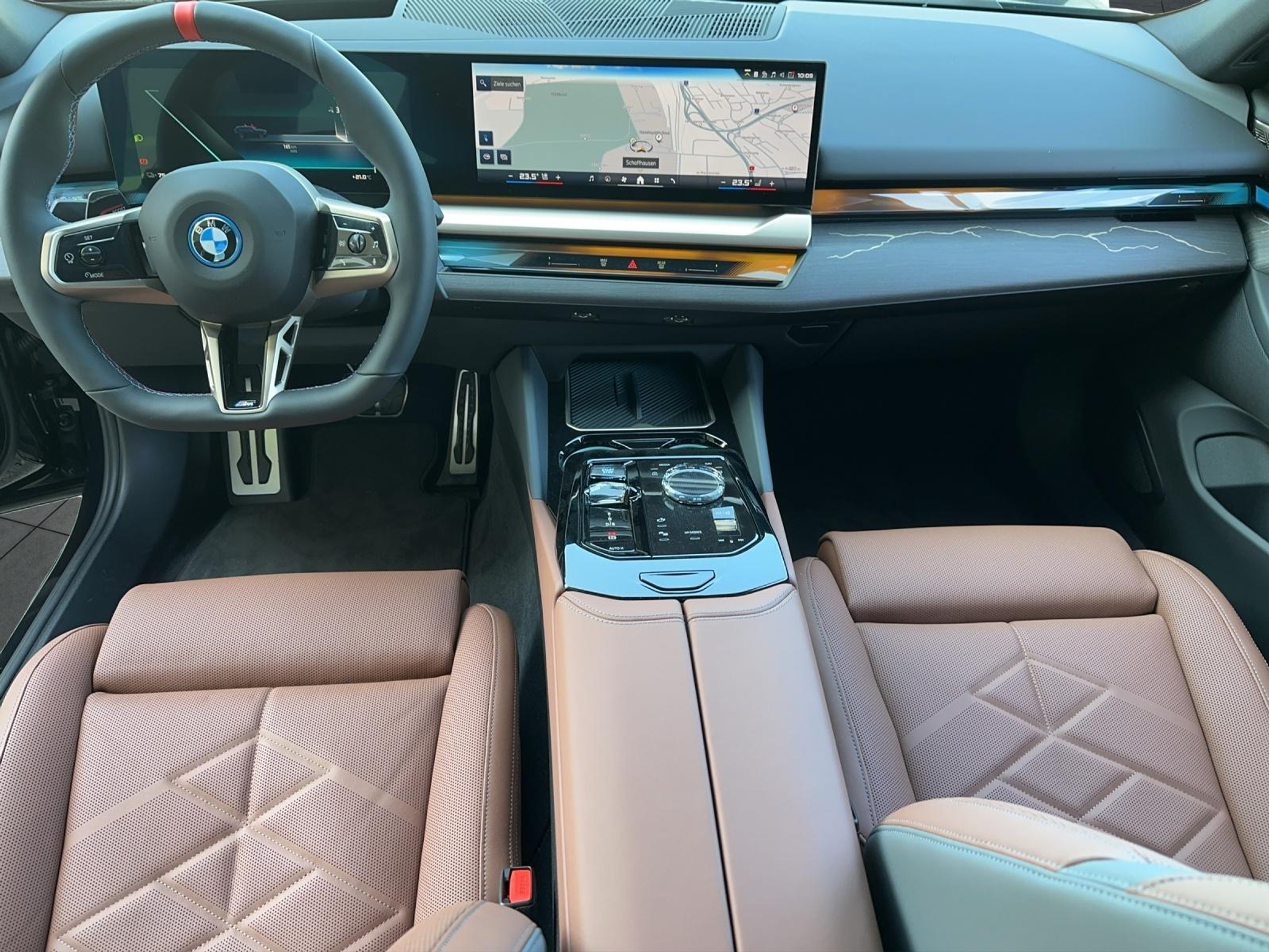 listing desktop thumbnail image 9