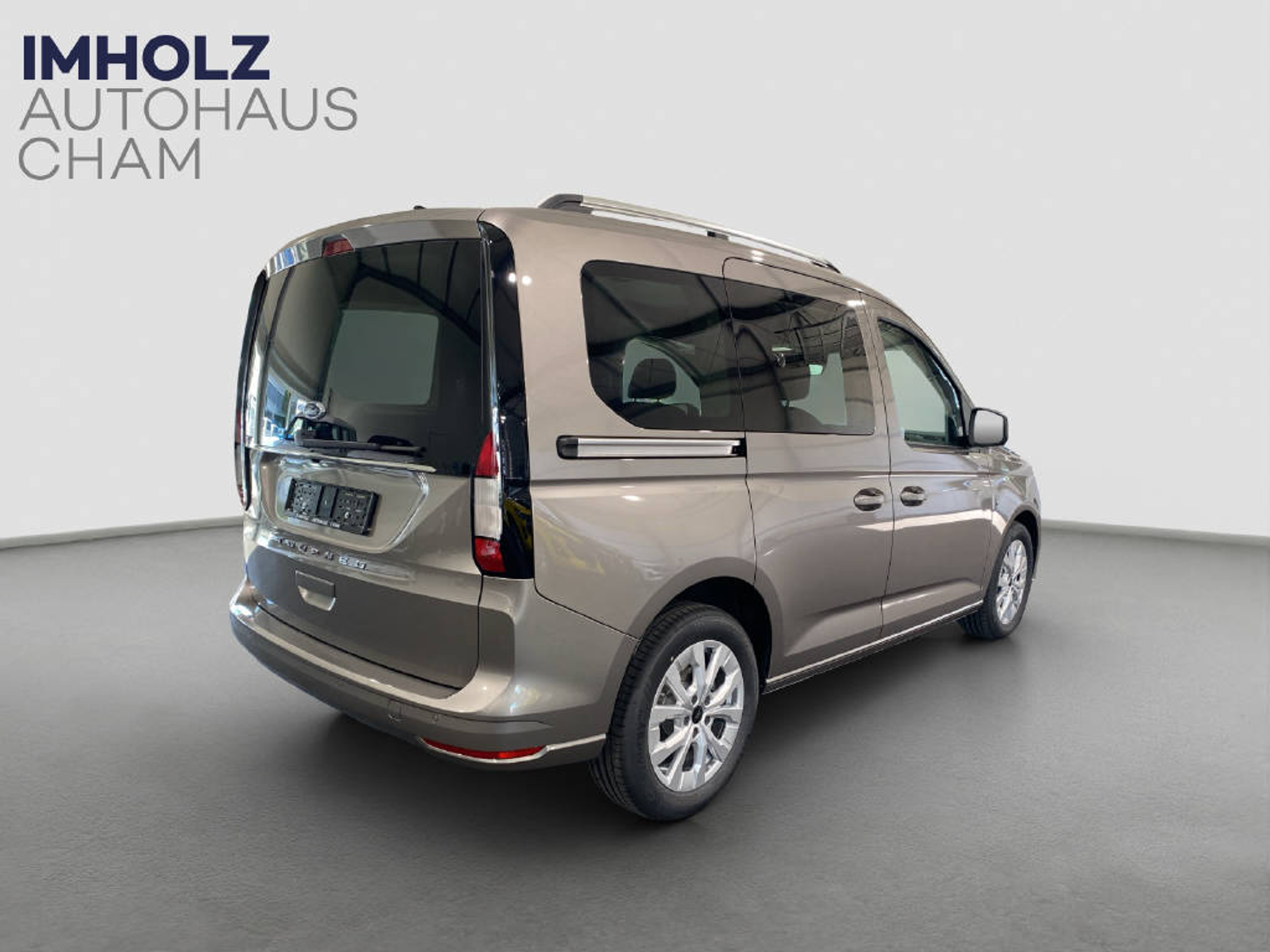 listing desktop thumbnail image 6