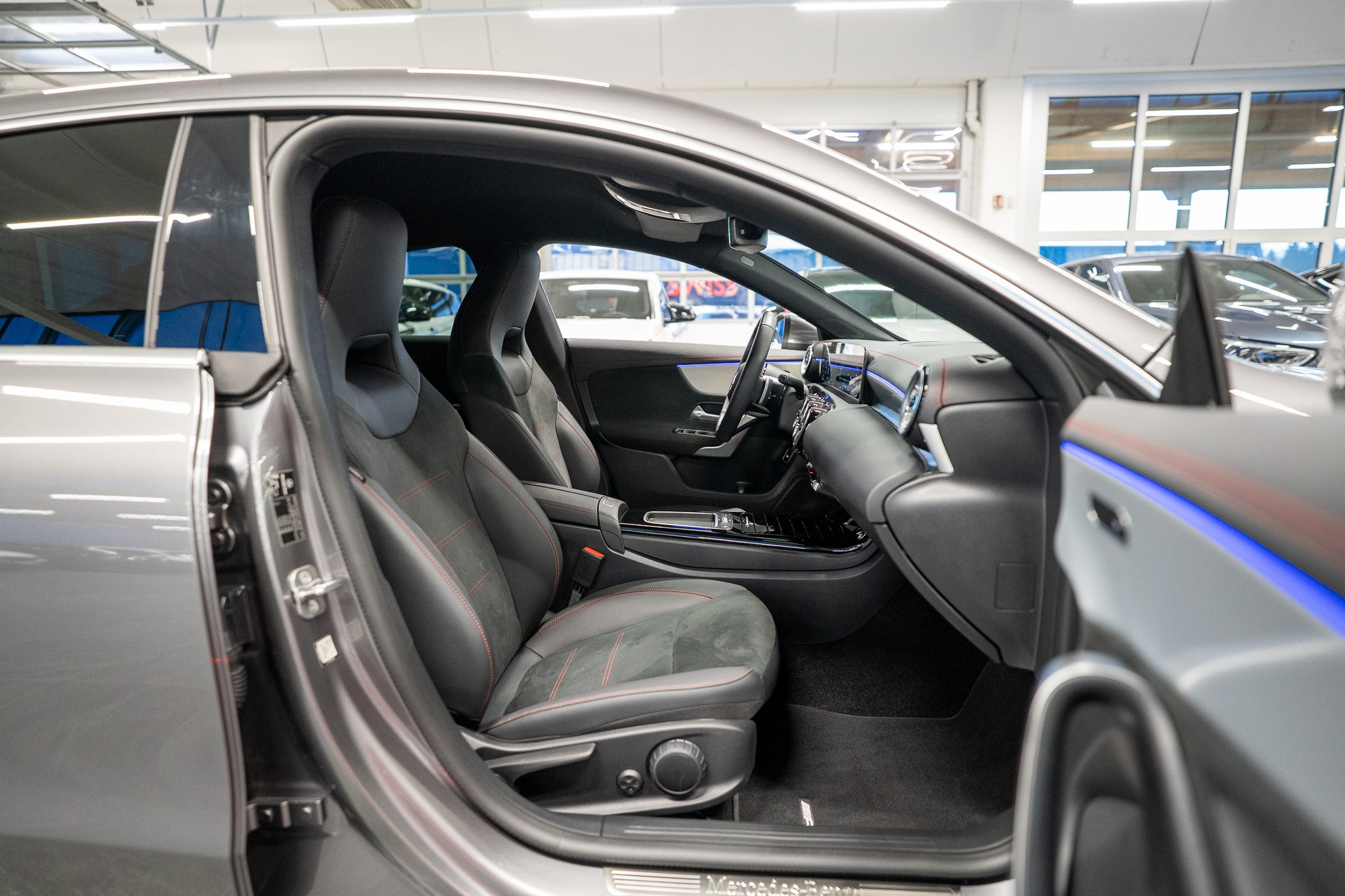 listing desktop thumbnail image 13