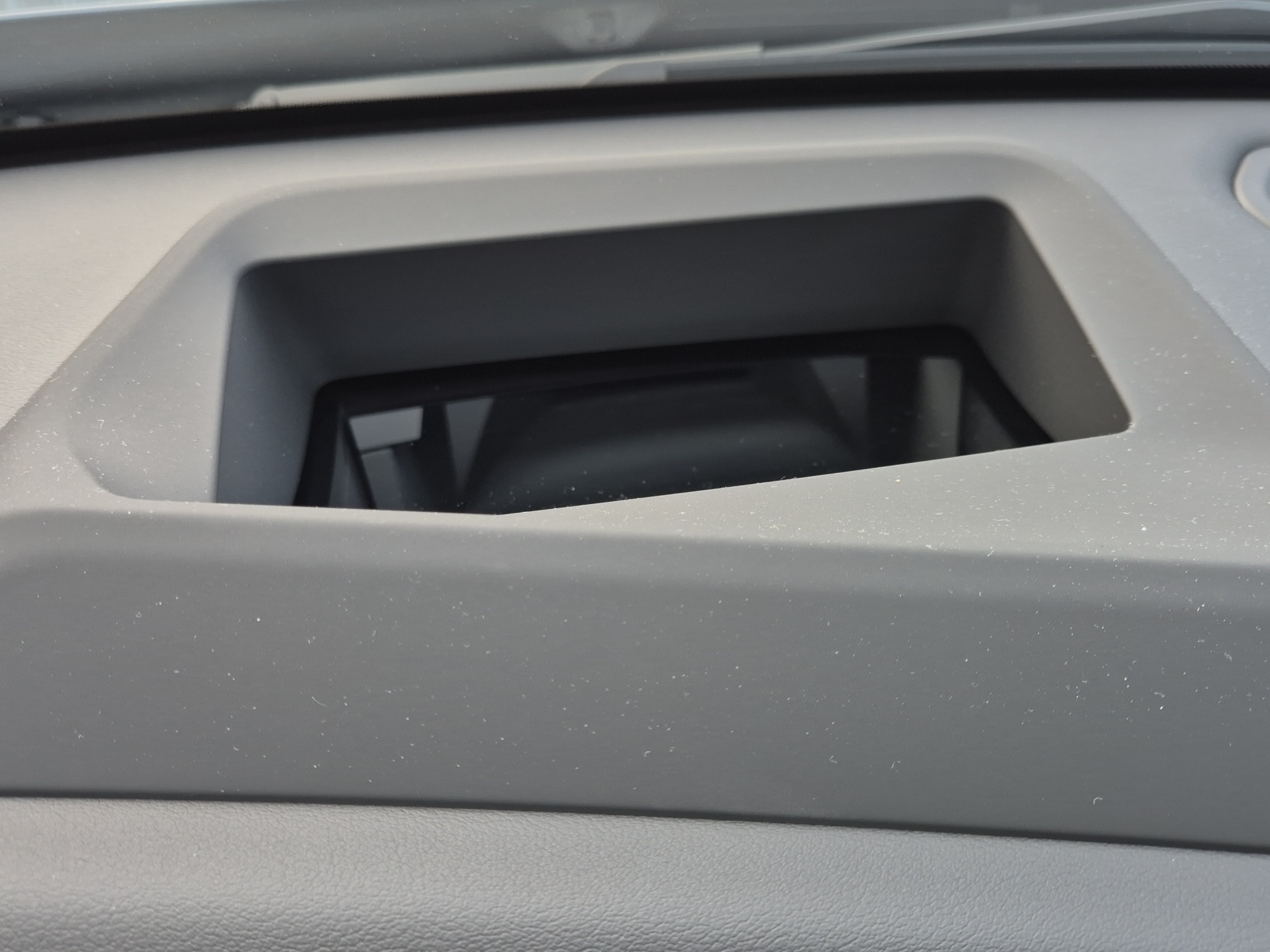 listing desktop thumbnail image 12