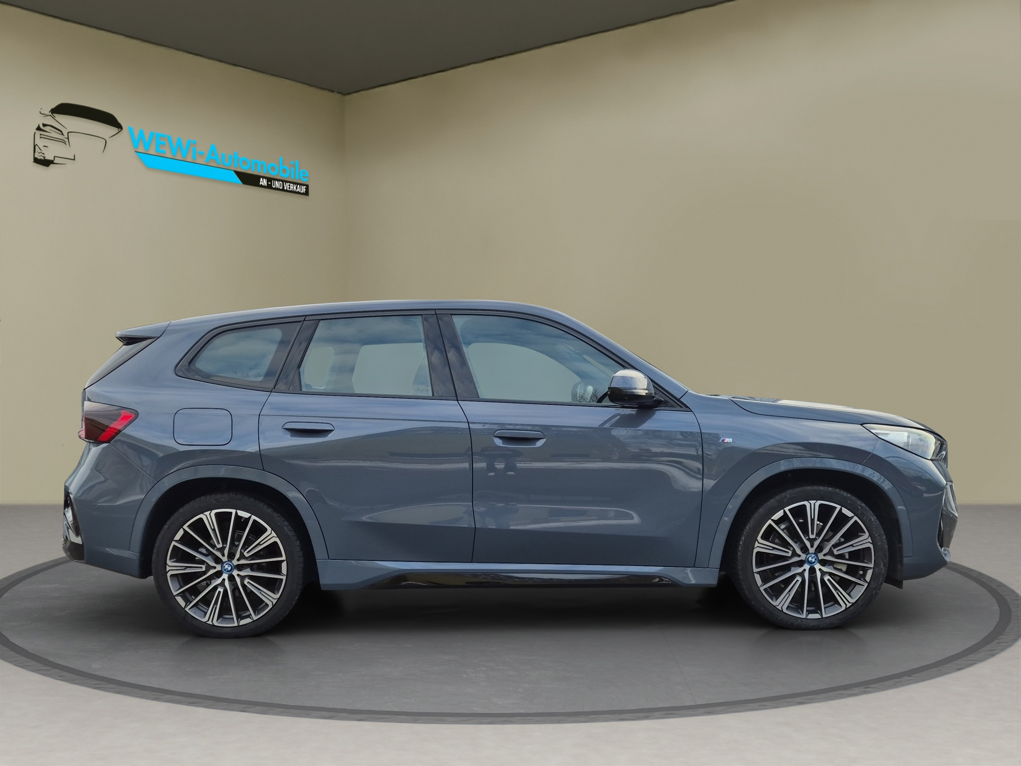 listing desktop thumbnail image 5