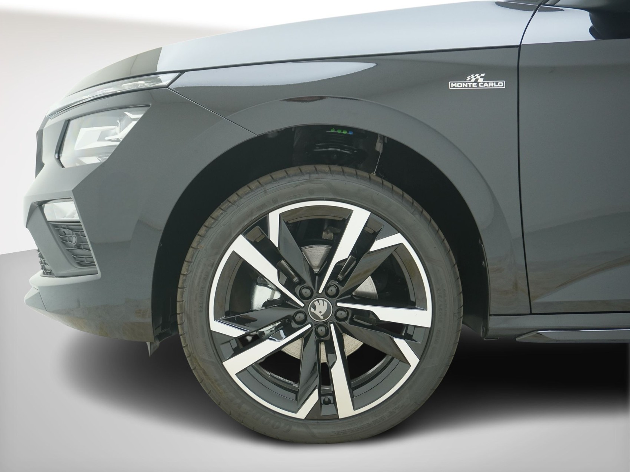 listing desktop thumbnail image 9