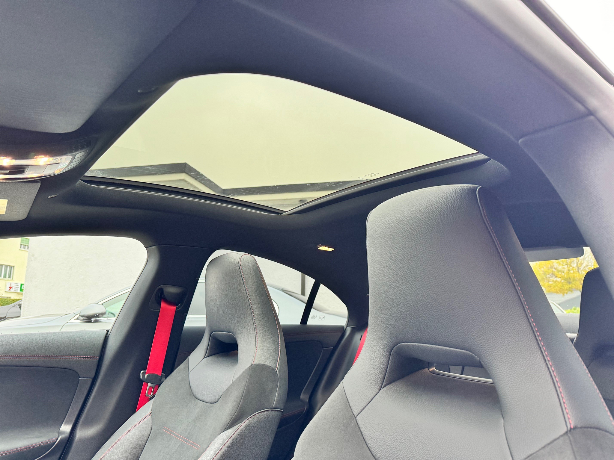 listing desktop thumbnail image 9