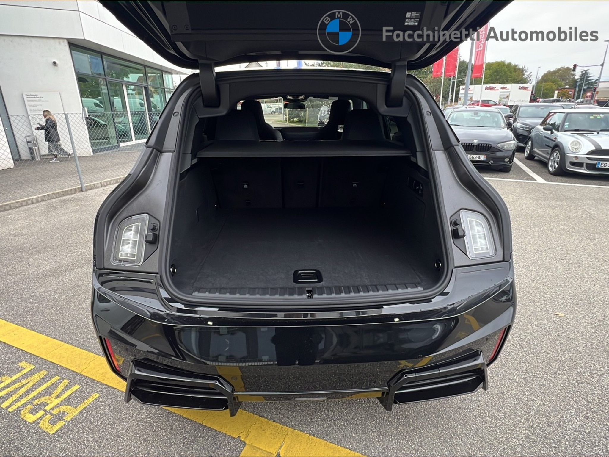 listing desktop thumbnail image 12