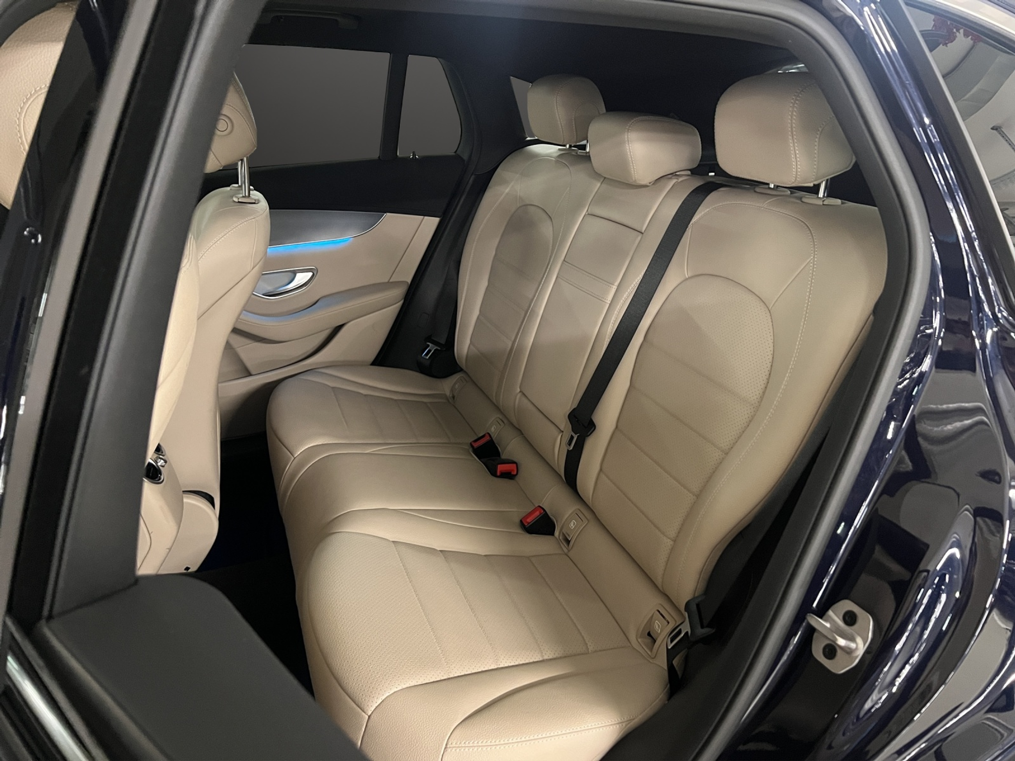 listing desktop thumbnail image 11