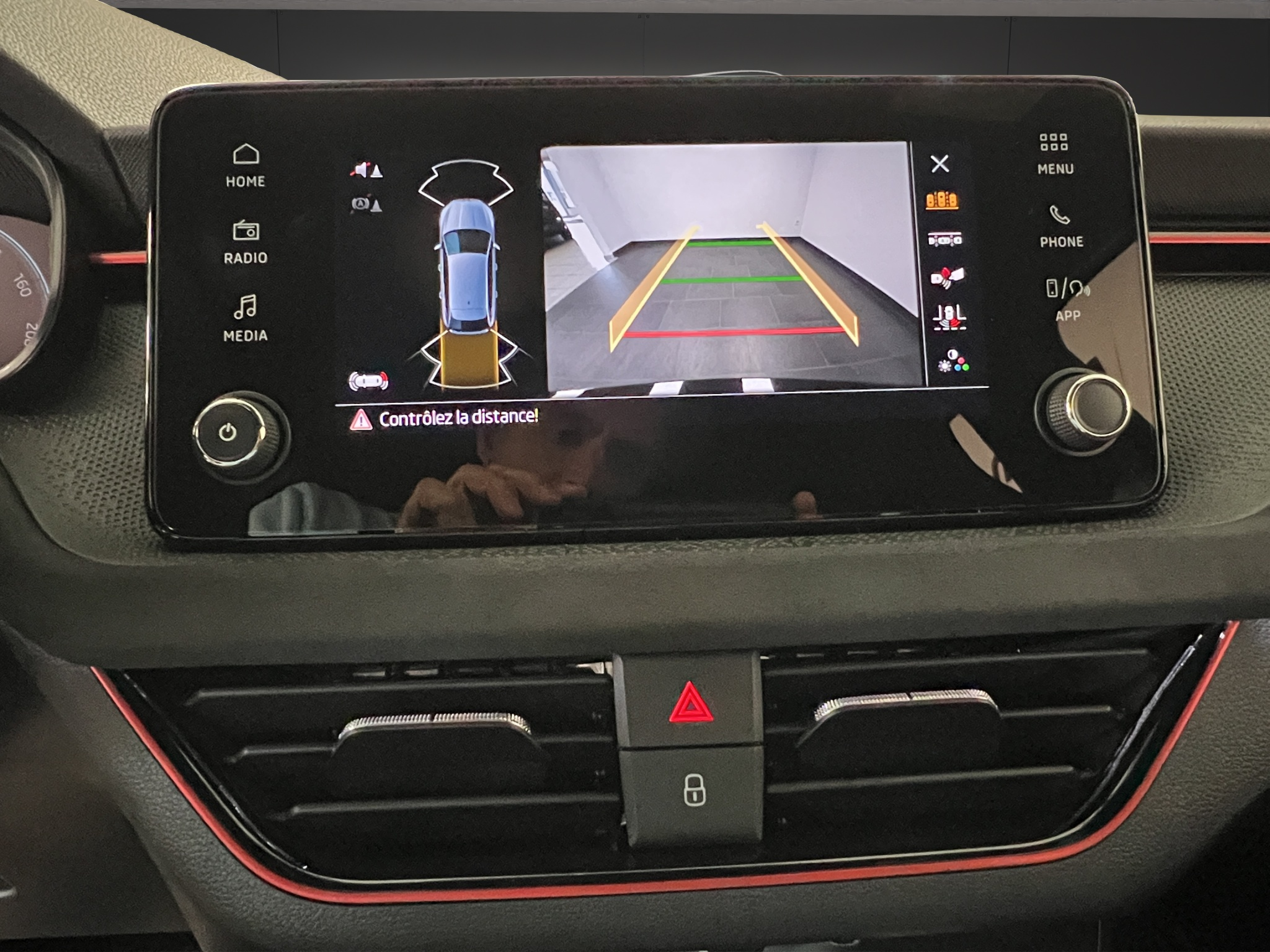 listing desktop thumbnail image 10