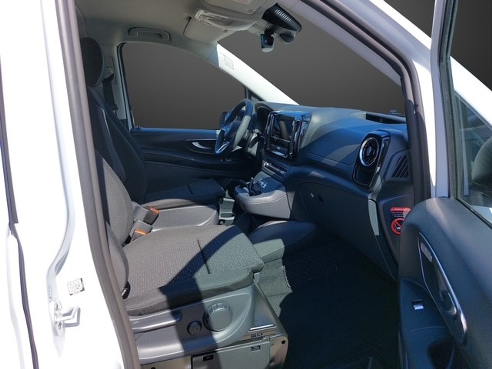 listing desktop thumbnail image 6