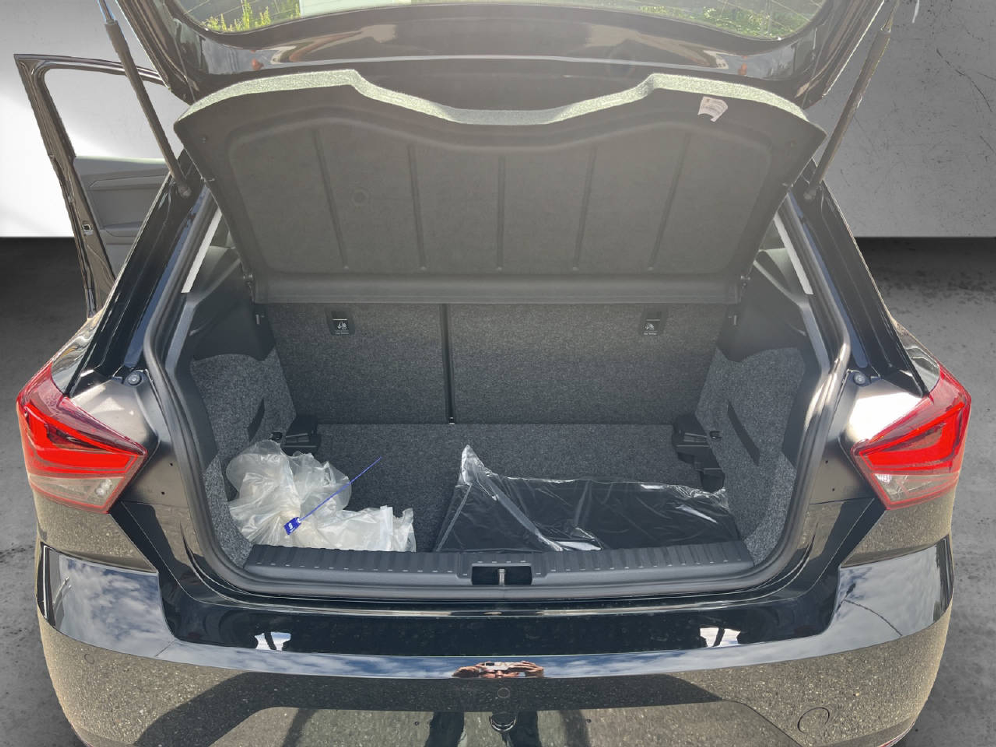 listing desktop thumbnail image 13