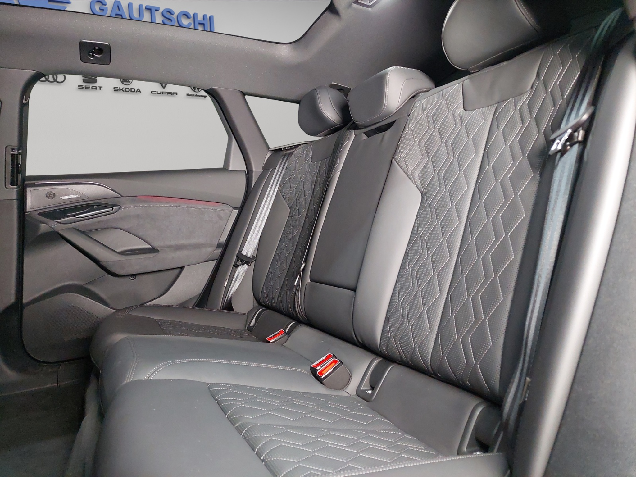 car-image-8