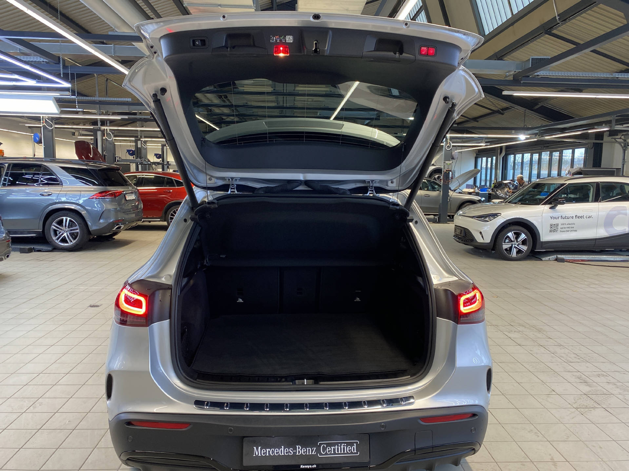 listing desktop thumbnail image 4