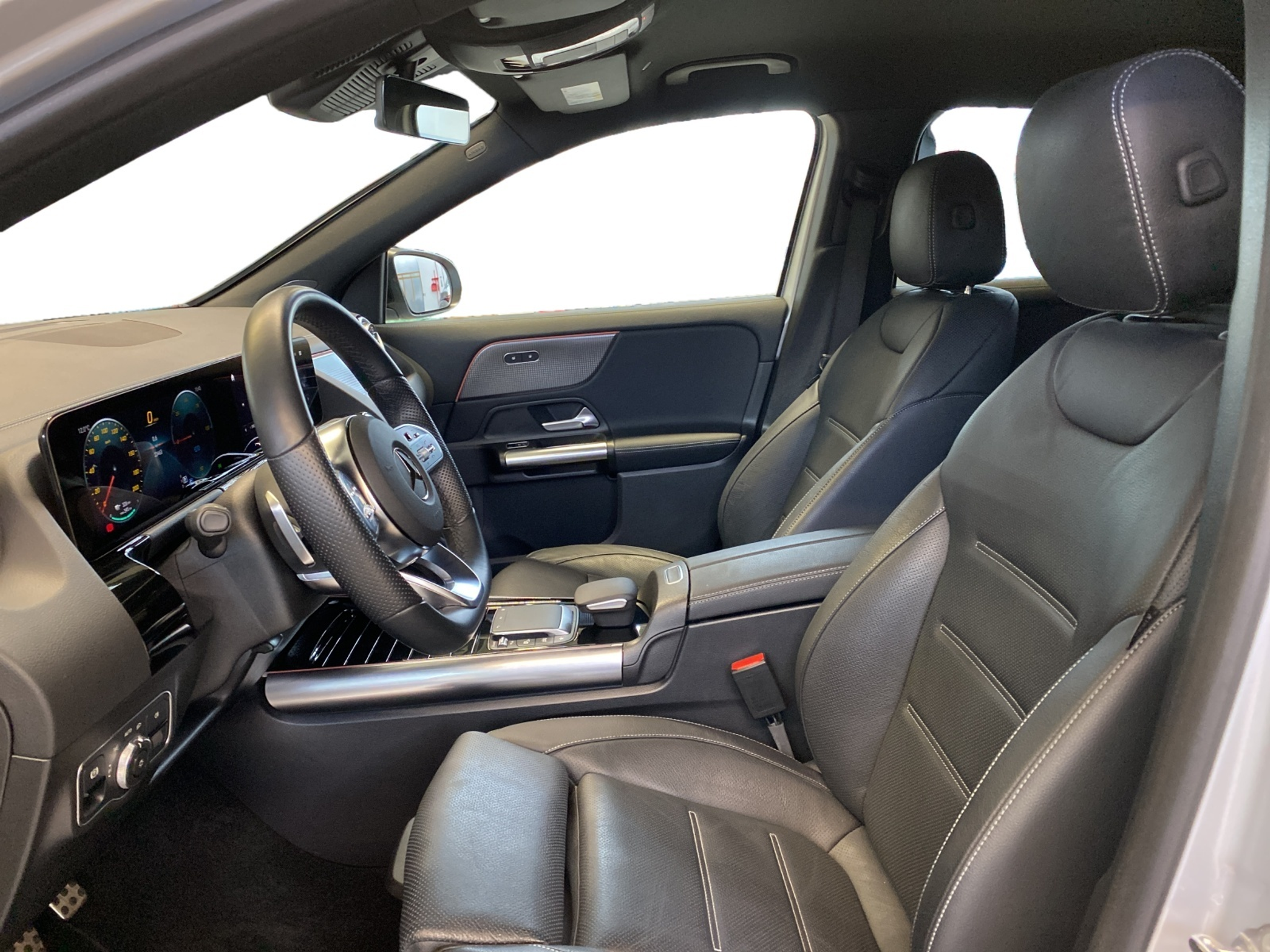 listing desktop thumbnail image 6