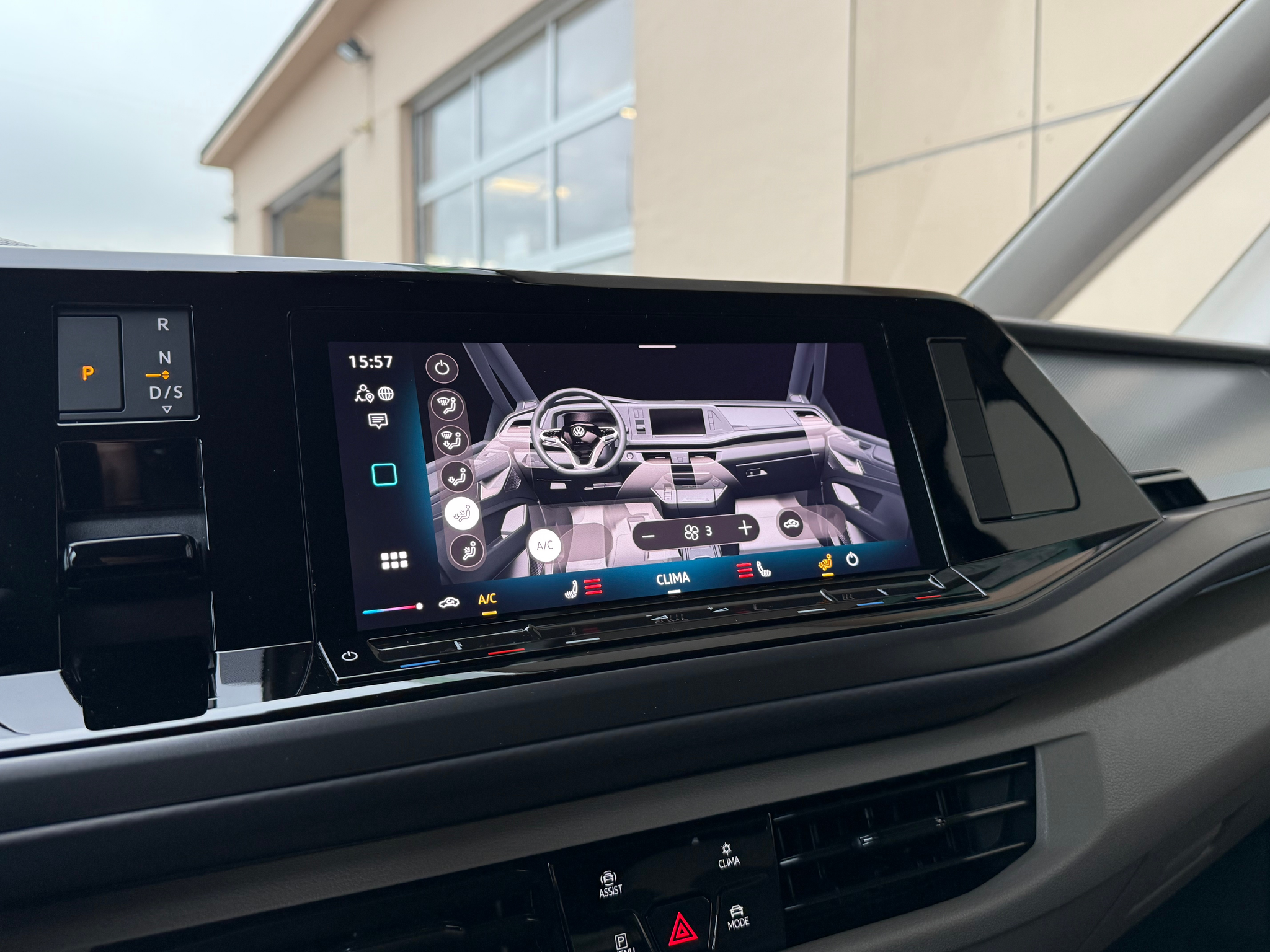 listing desktop thumbnail image 18