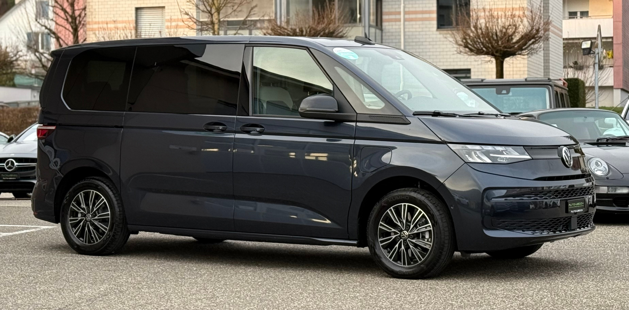 listing desktop thumbnail image 2