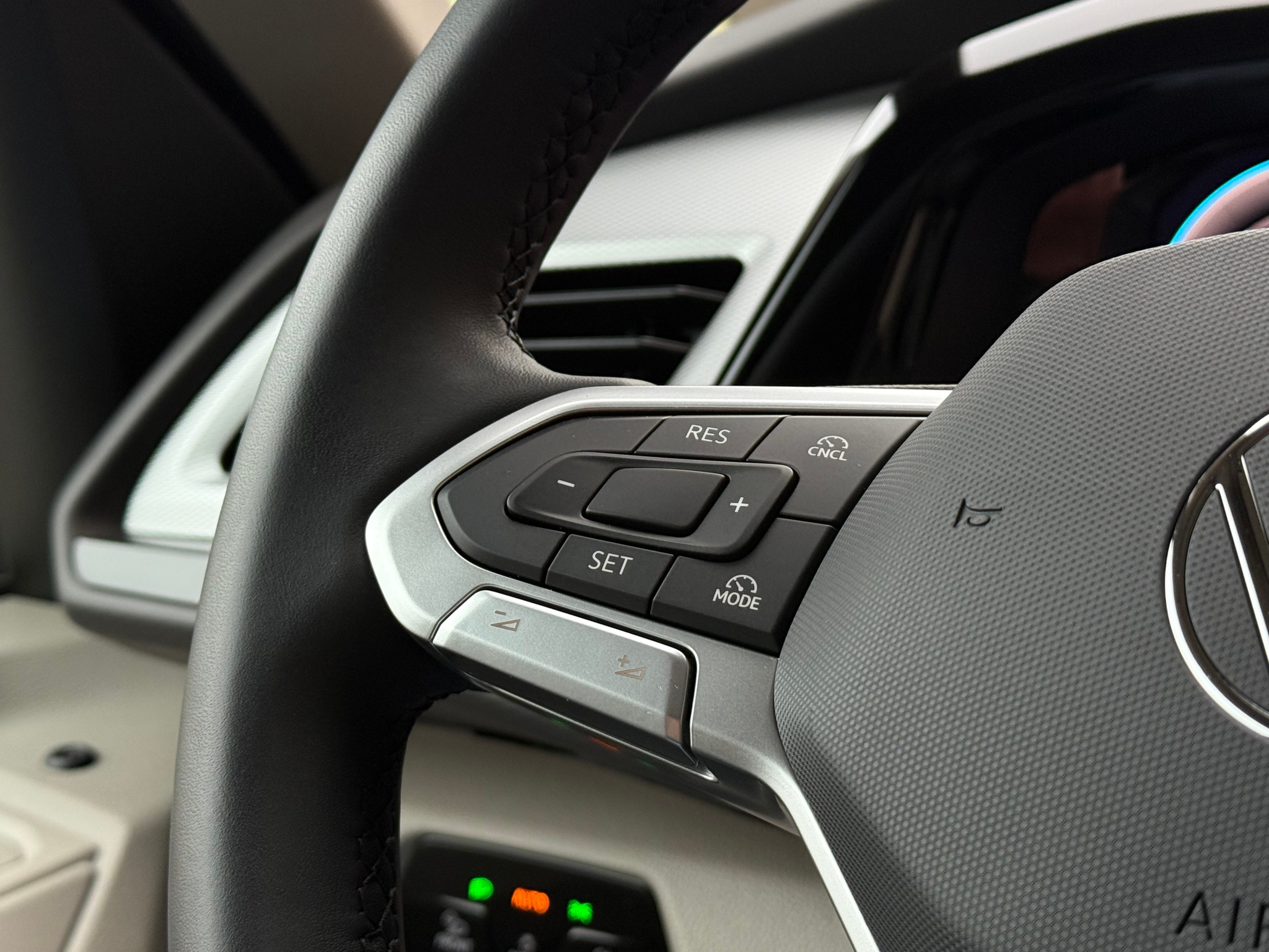 listing desktop thumbnail image 21