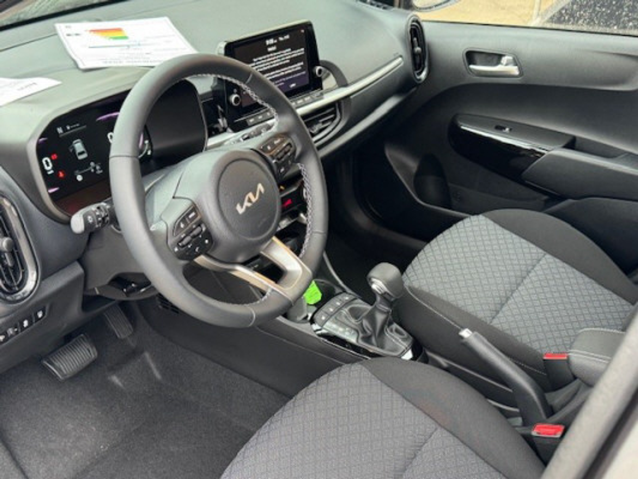 listing desktop thumbnail image 4