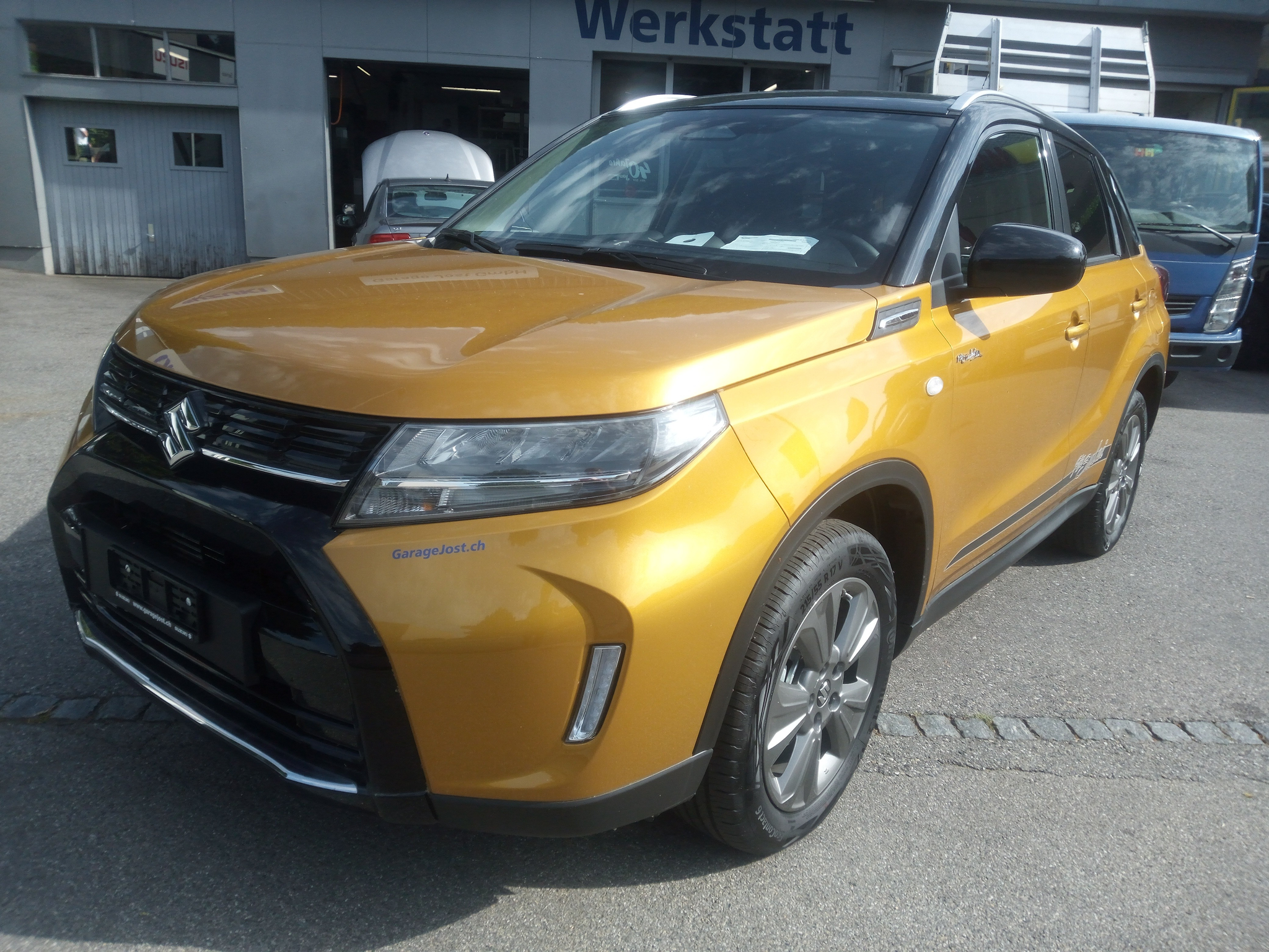 listing desktop thumbnail image 11